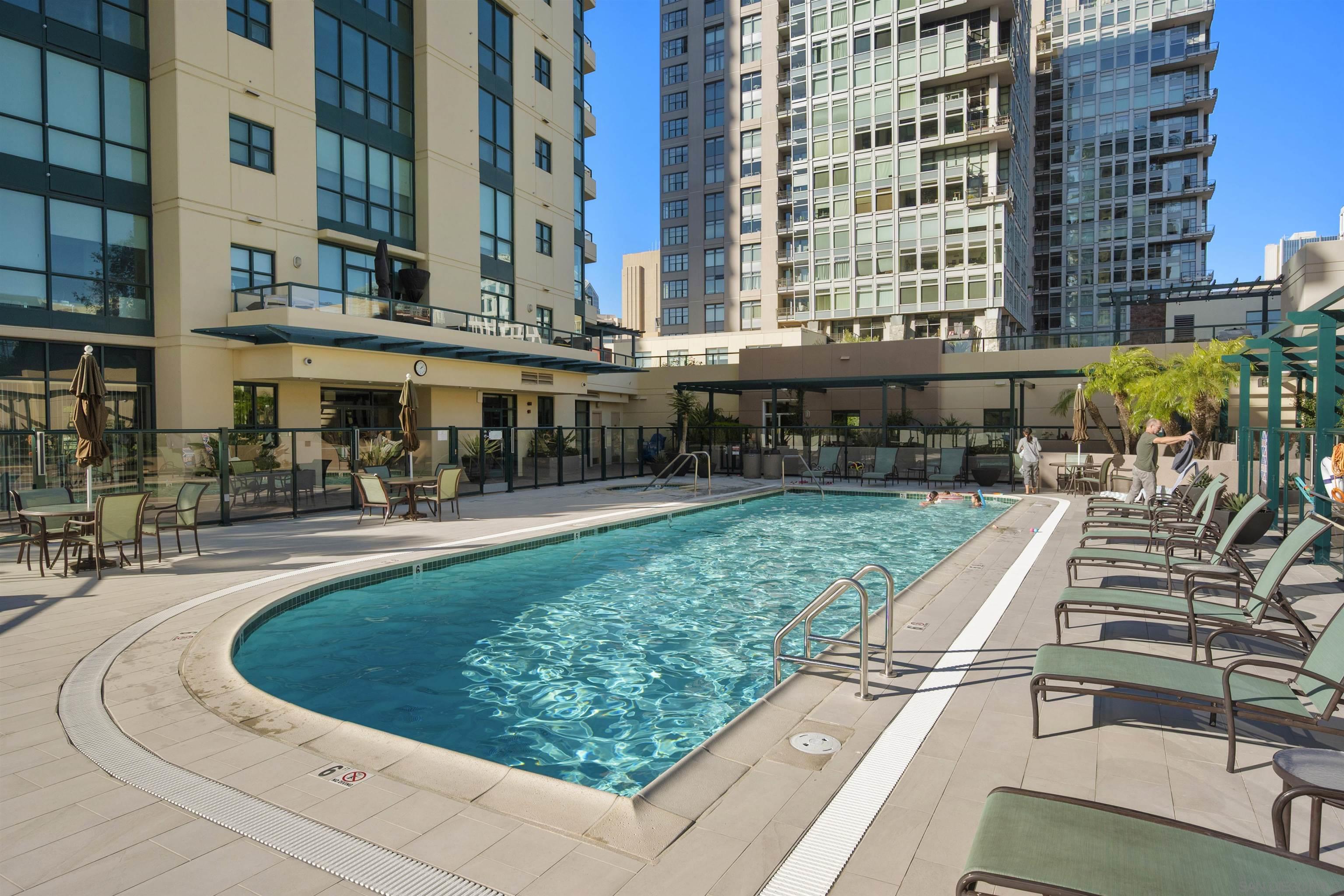 Detail Gallery Image 37 of 49 For 510  1st Ave  #302,  San Diego,  CA 92101 - 2 Beds | 2 Baths