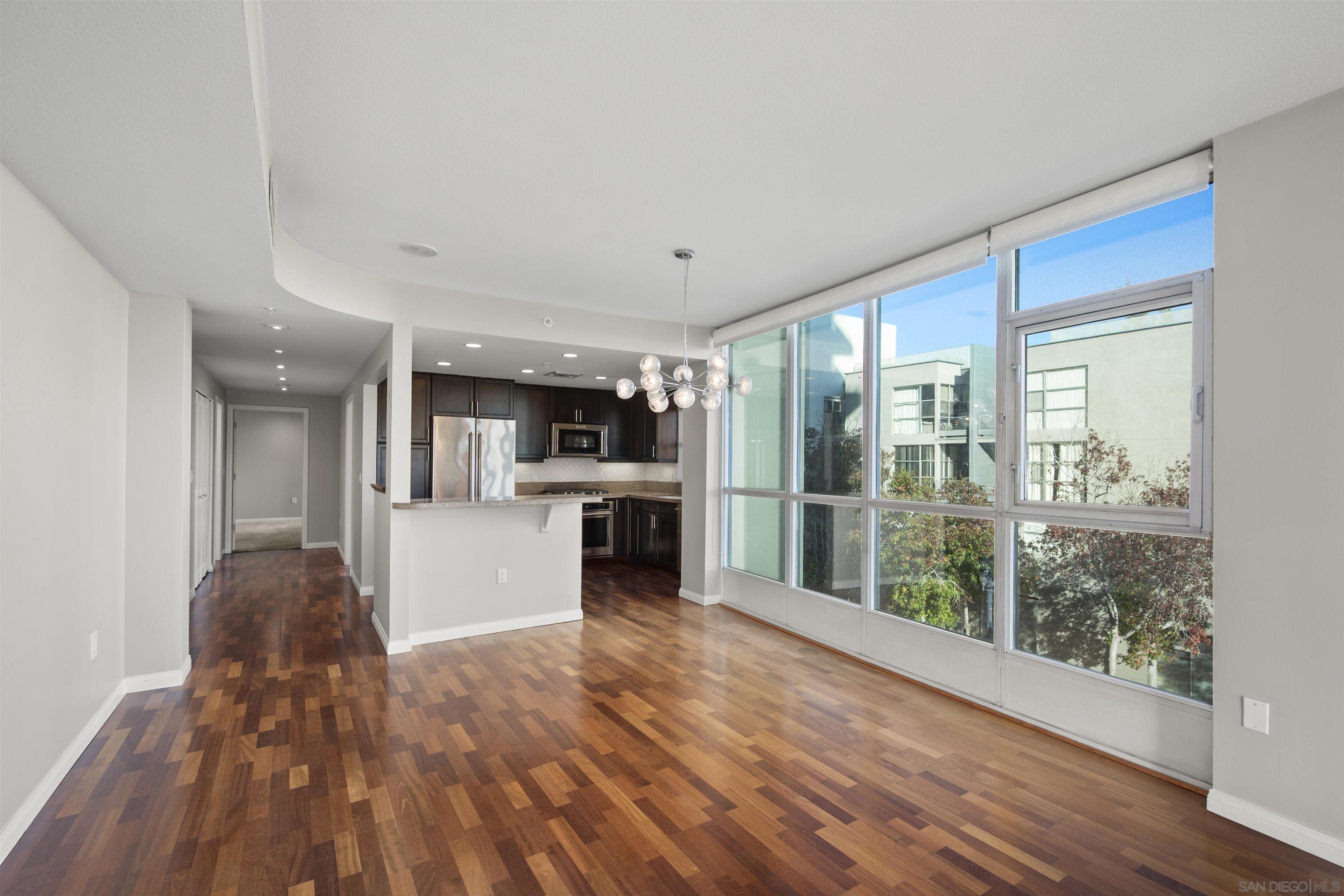 Detail Gallery Image 10 of 49 For 510  1st Ave  #302,  San Diego,  CA 92101 - 2 Beds | 2 Baths