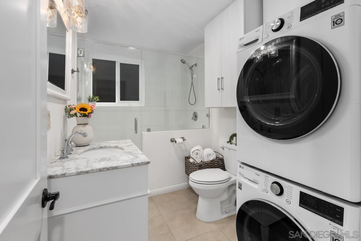 Detail Gallery Image 25 of 27 For 8040  Girard Ave  #2,  La Jolla,  CA 92037 - 2 Beds | 1 Baths