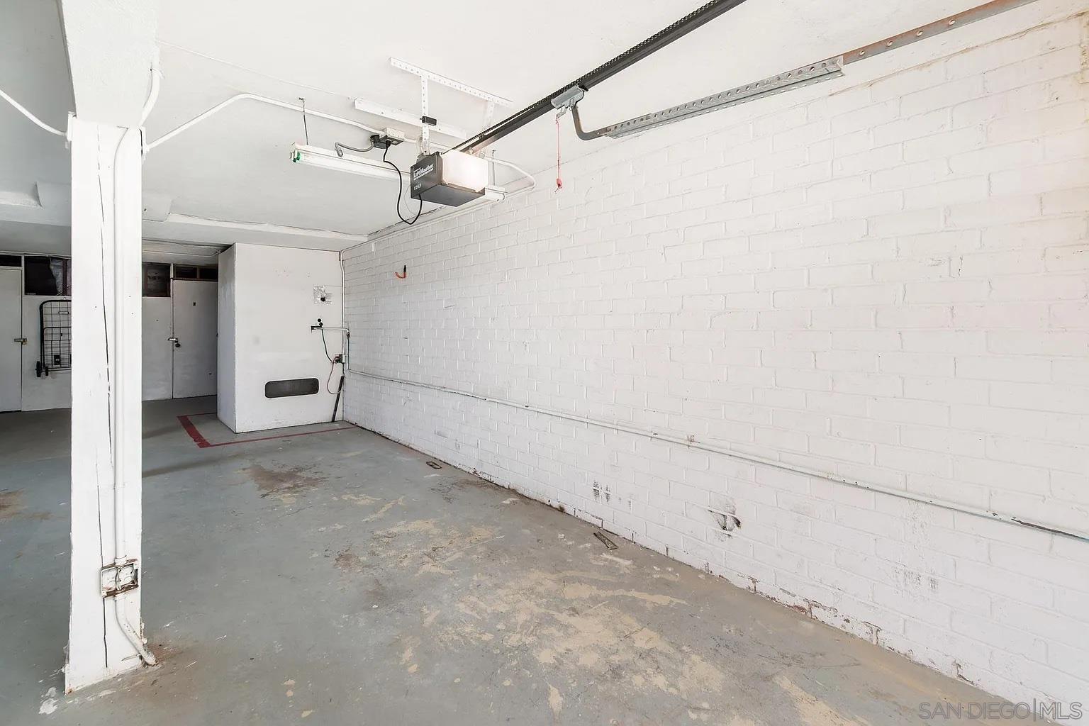 Detail Gallery Image 26 of 27 For 8040  Girard Ave  #2,  La Jolla,  CA 92037 - 2 Beds | 1 Baths