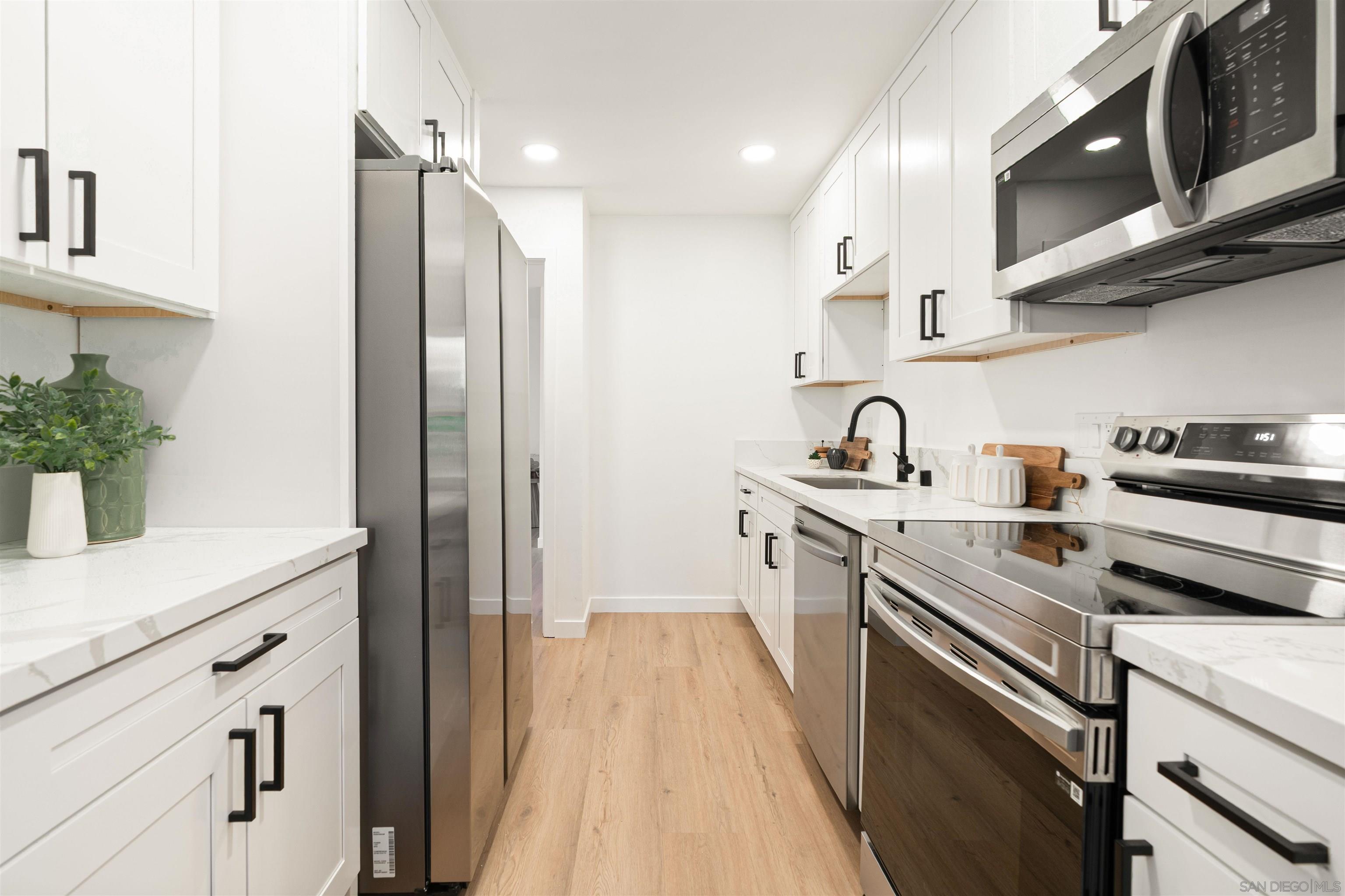 Detail Gallery Image 14 of 35 For 540  Oakdale Ln  #C,  El Cajon,  CA 92021 - 1 Beds | 1 Baths