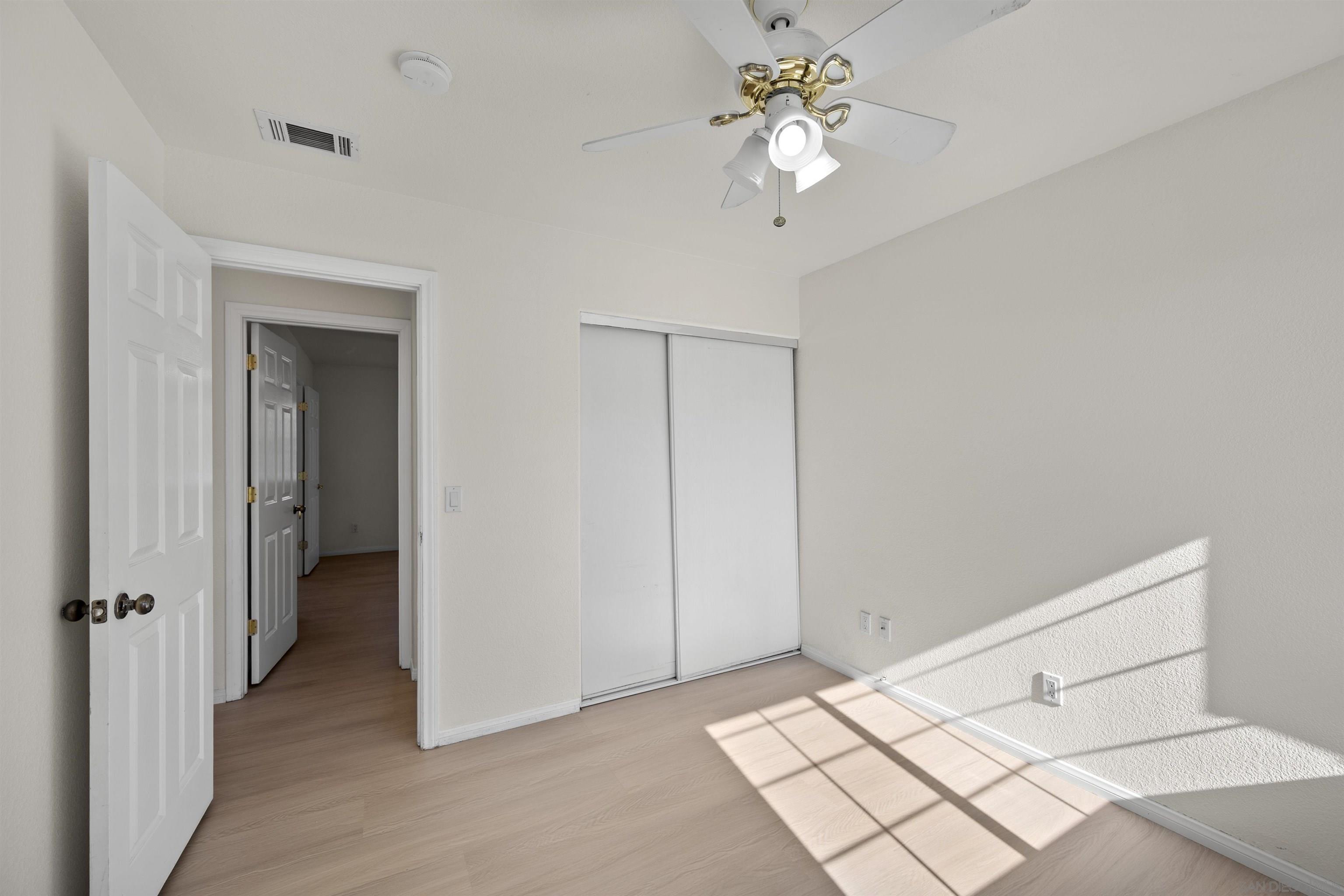 Detail Gallery Image 31 of 41 For 7944  Tinaja Ln, San Diego,  CA 92139 - 4 Beds | 2/1 Baths