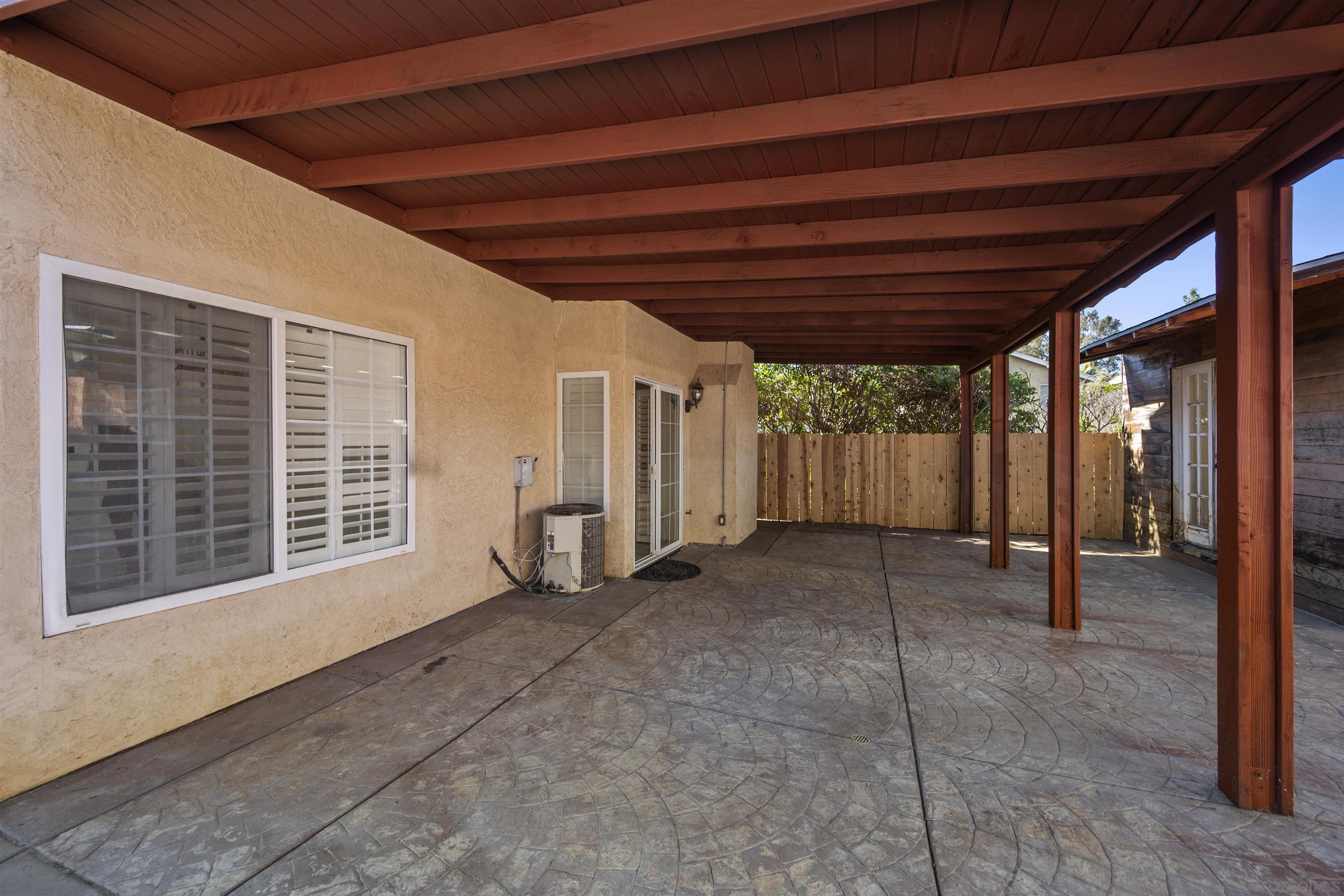 Detail Gallery Image 32 of 41 For 7944  Tinaja Ln, San Diego,  CA 92139 - 4 Beds | 2/1 Baths