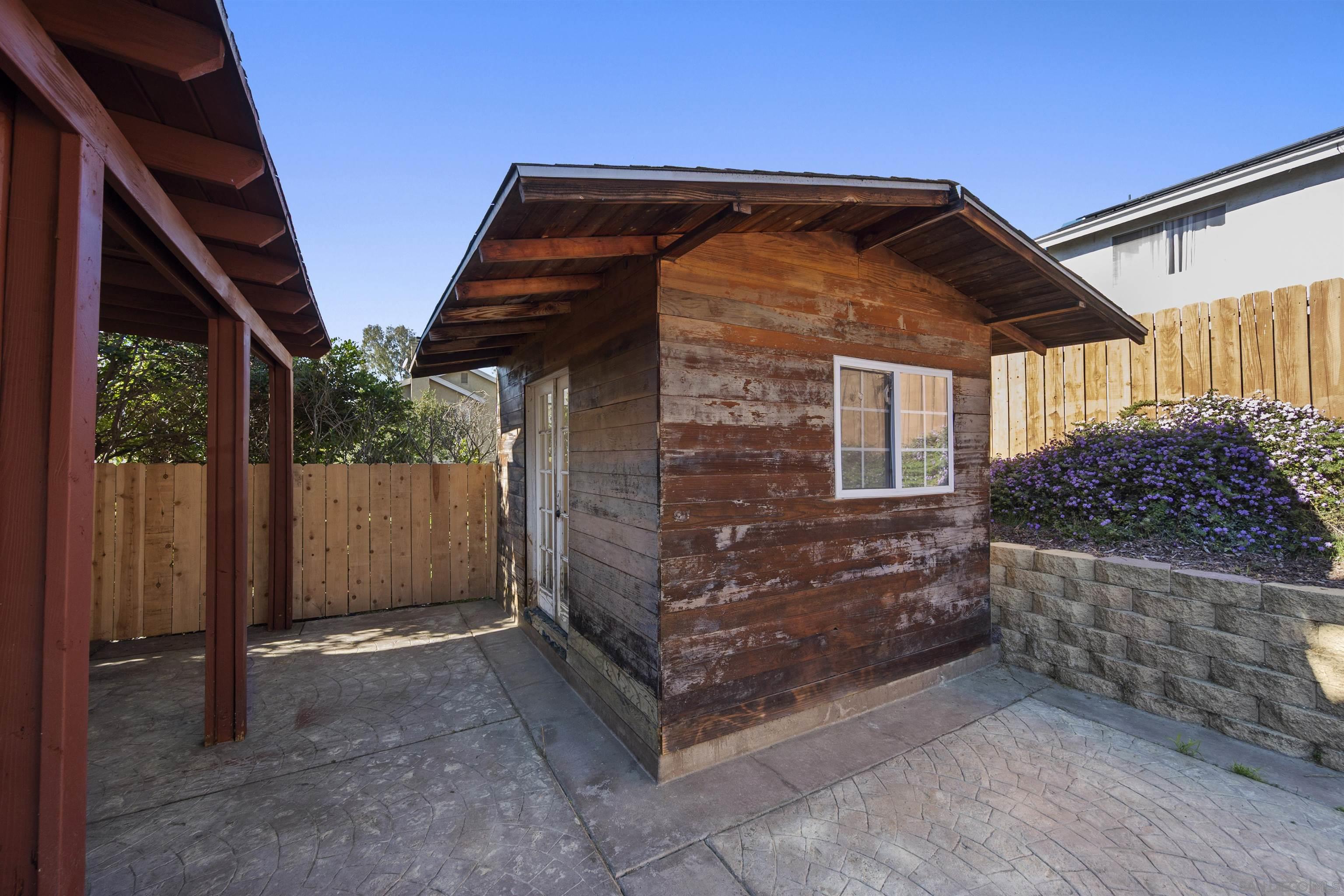 Detail Gallery Image 33 of 41 For 7944  Tinaja Ln, San Diego,  CA 92139 - 4 Beds | 2/1 Baths