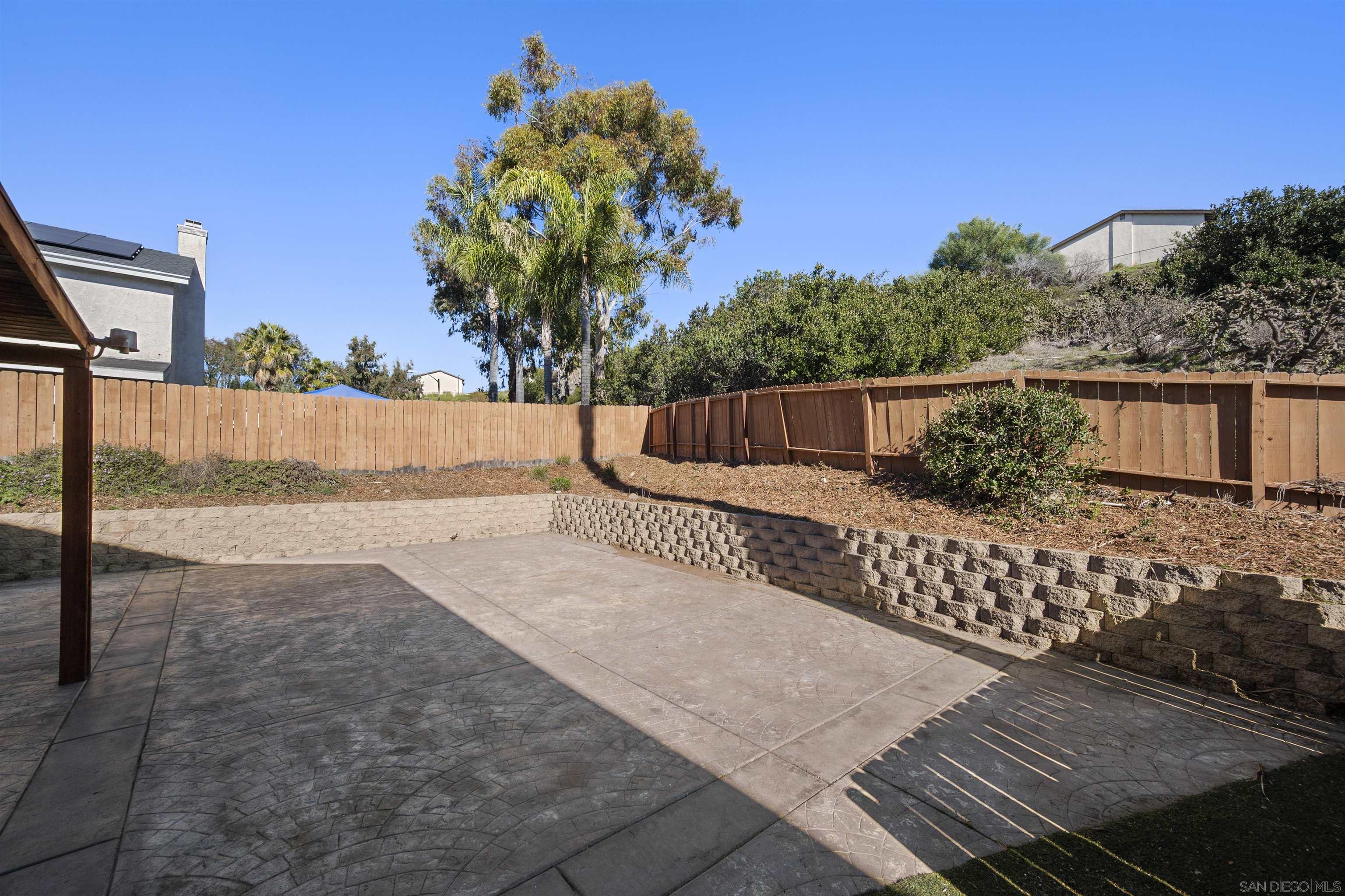 Detail Gallery Image 35 of 41 For 7944  Tinaja Ln, San Diego,  CA 92139 - 4 Beds | 2/1 Baths