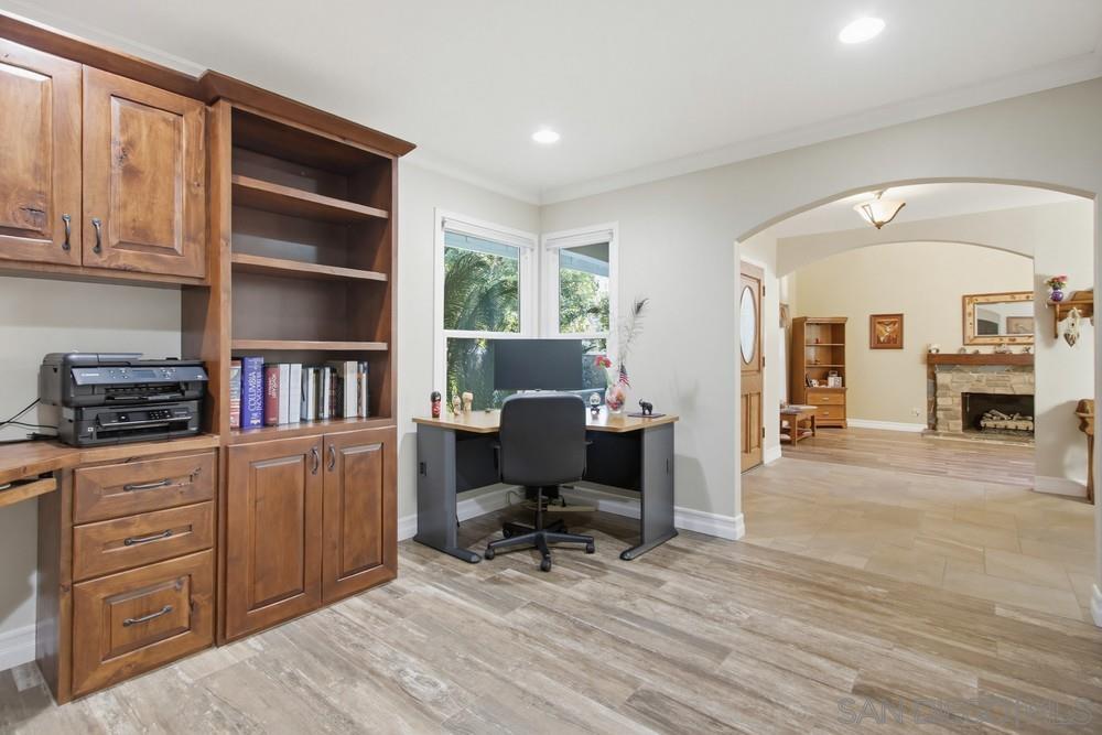 Detail Gallery Image 19 of 55 For 10494  Livewood Way, San Diego,  CA 92131 - 5 Beds | 3 Baths