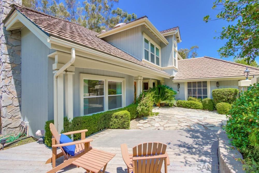 Detail Gallery Image 4 of 55 For 10494  Livewood Way, San Diego,  CA 92131 - 5 Beds | 3 Baths