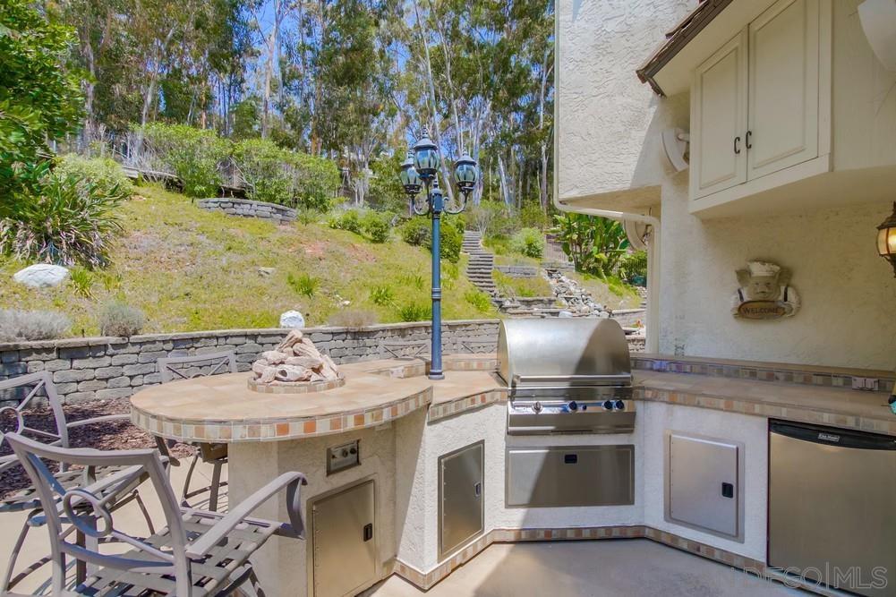 Detail Gallery Image 43 of 55 For 10494  Livewood Way, San Diego,  CA 92131 - 5 Beds | 3 Baths