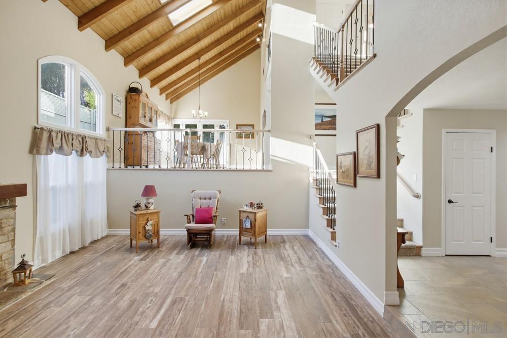 Detail Gallery Image 6 of 55 For 10494  Livewood Way, San Diego,  CA 92131 - 5 Beds | 3 Baths