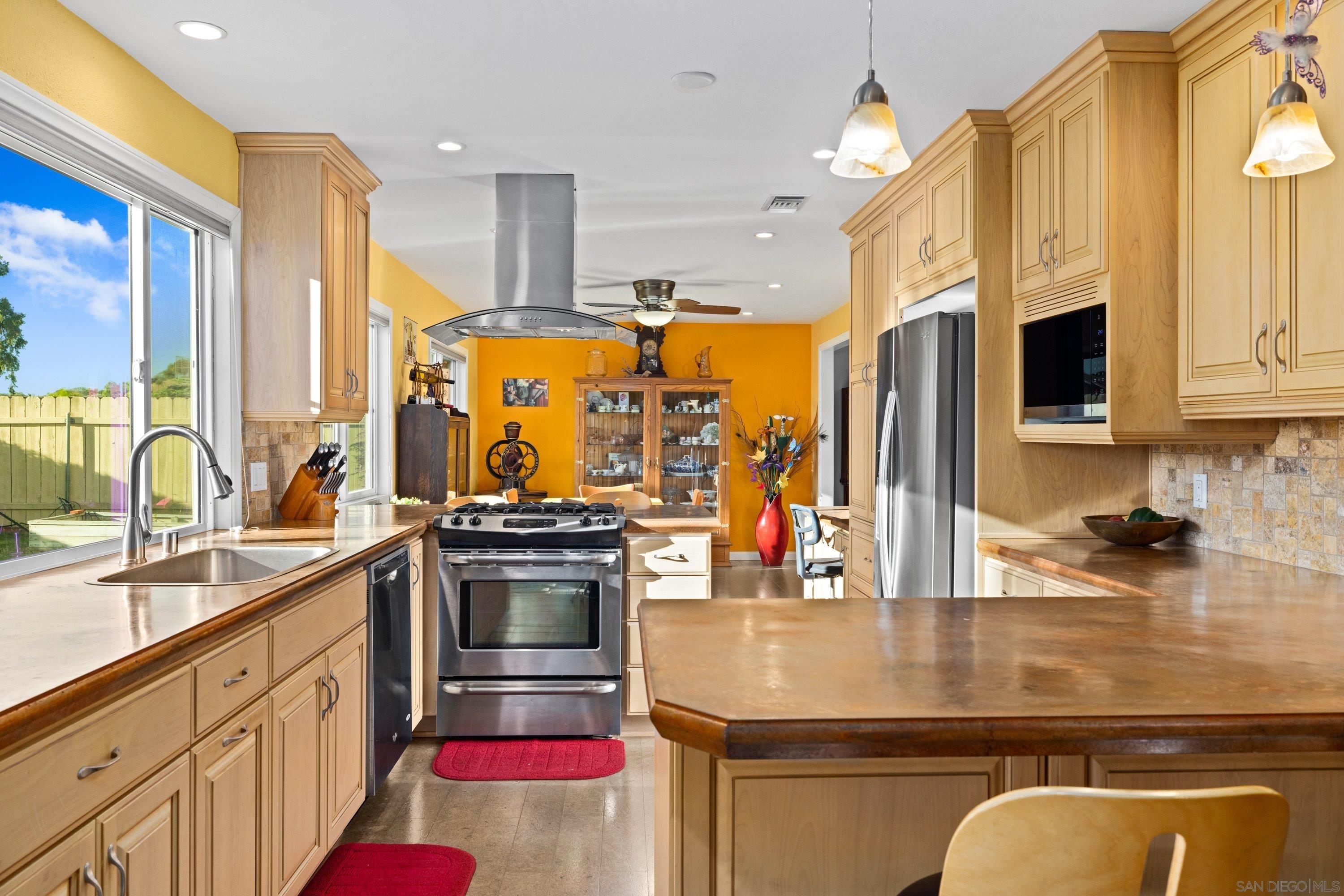 Detail Gallery Image 15 of 61 For 9464  Telkaif St, Lakeside,  CA 92040 - 4 Beds | 2/1 Baths