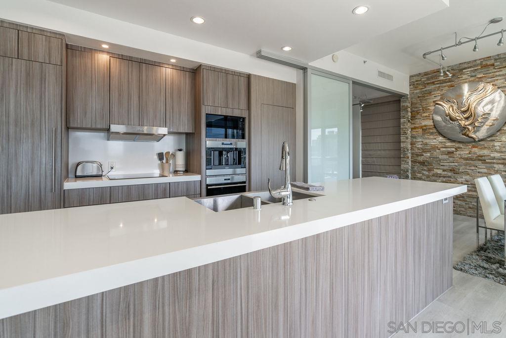 Detail Gallery Image 10 of 28 For 575  6th Ave  1603, San Diego,  CA 92101 - 2 Beds | 2 Baths