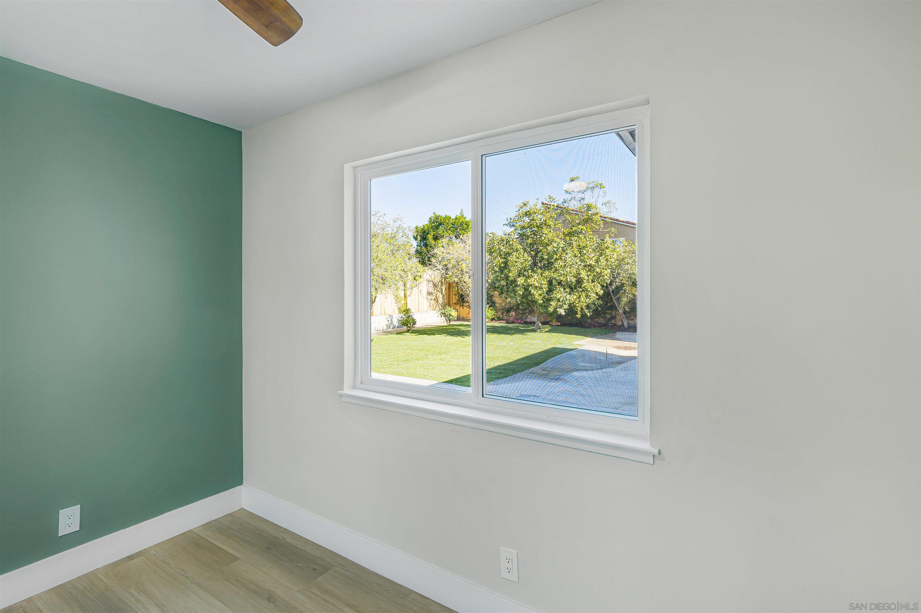 Detail Gallery Image 24 of 34 For 4948  Luna Dr, Oceanside,  CA 92057 - 5 Beds | 3 Baths