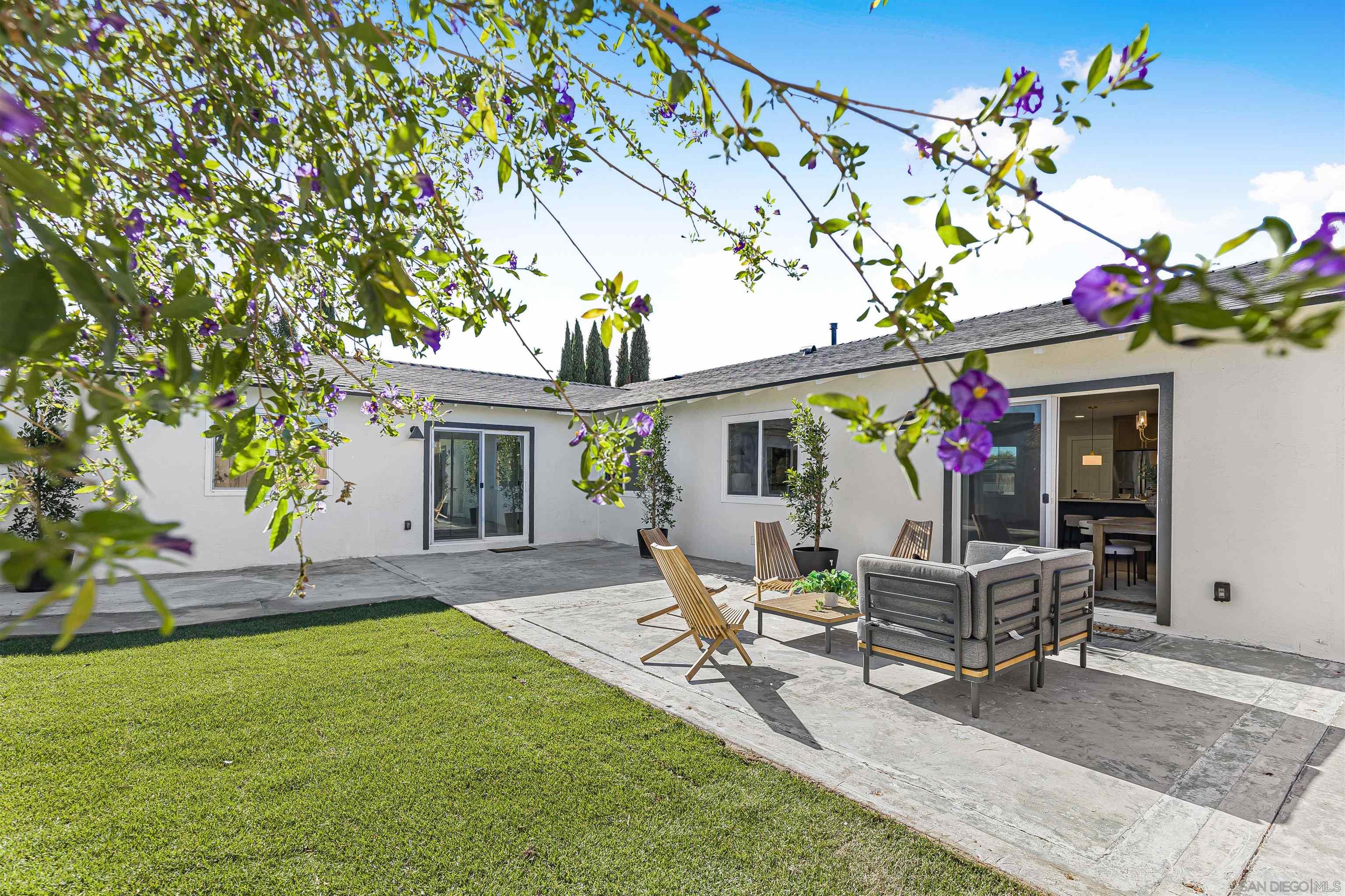 Detail Gallery Image 27 of 34 For 4948  Luna Dr, Oceanside,  CA 92057 - 5 Beds | 3 Baths