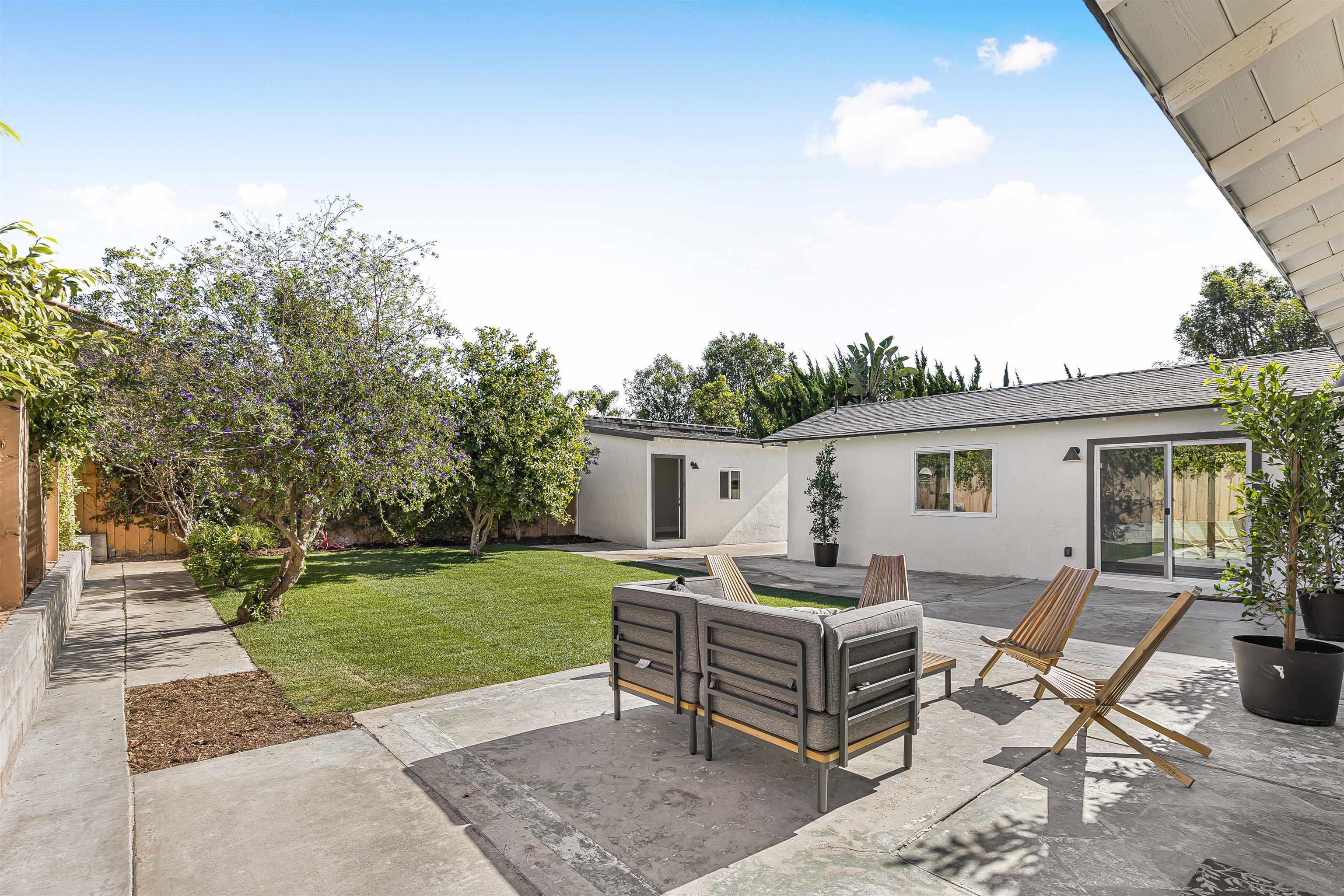 Detail Gallery Image 29 of 34 For 4948  Luna Dr, Oceanside,  CA 92057 - 5 Beds | 3 Baths