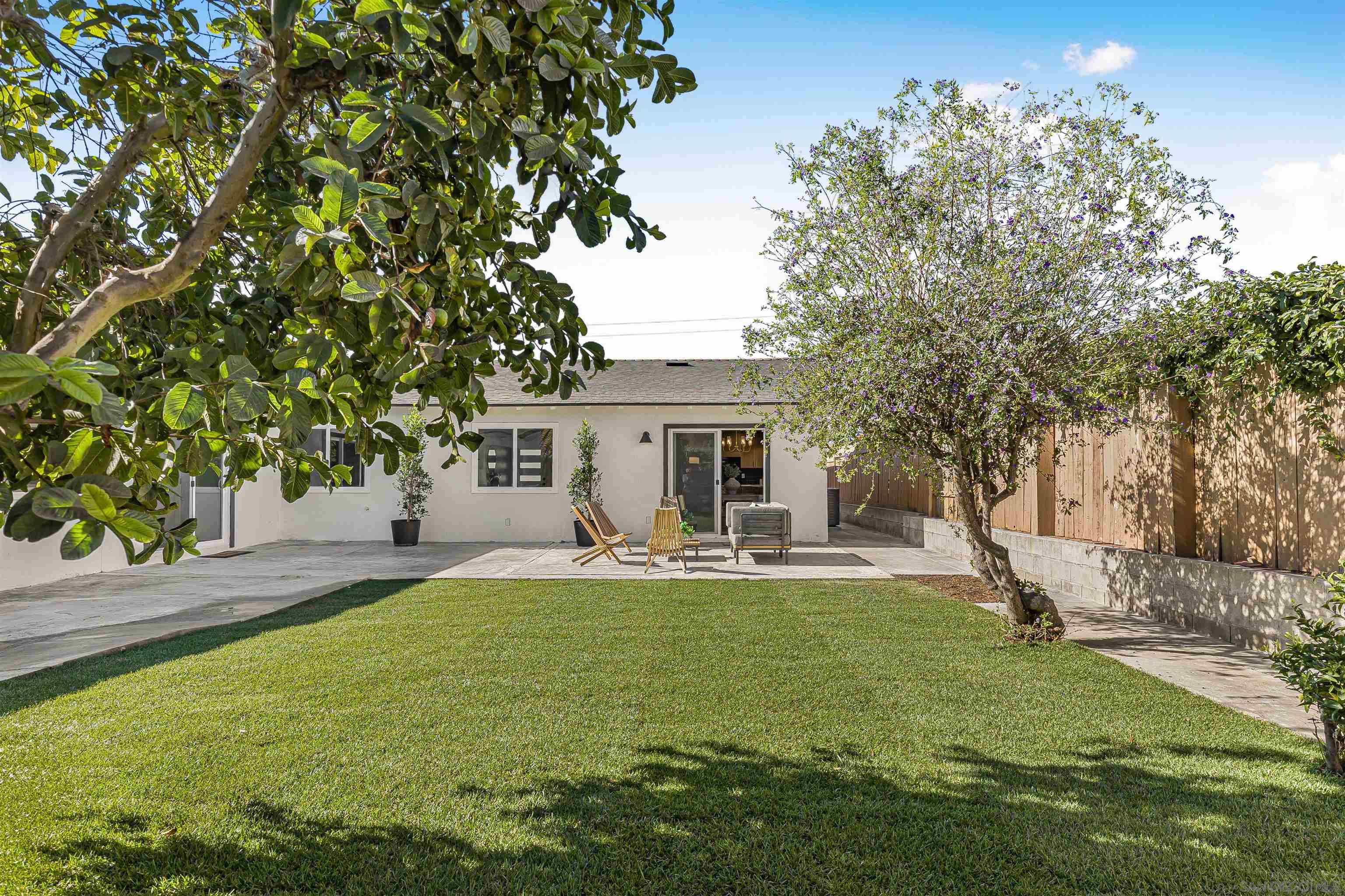 Detail Gallery Image 30 of 34 For 4948  Luna Dr, Oceanside,  CA 92057 - 5 Beds | 3 Baths