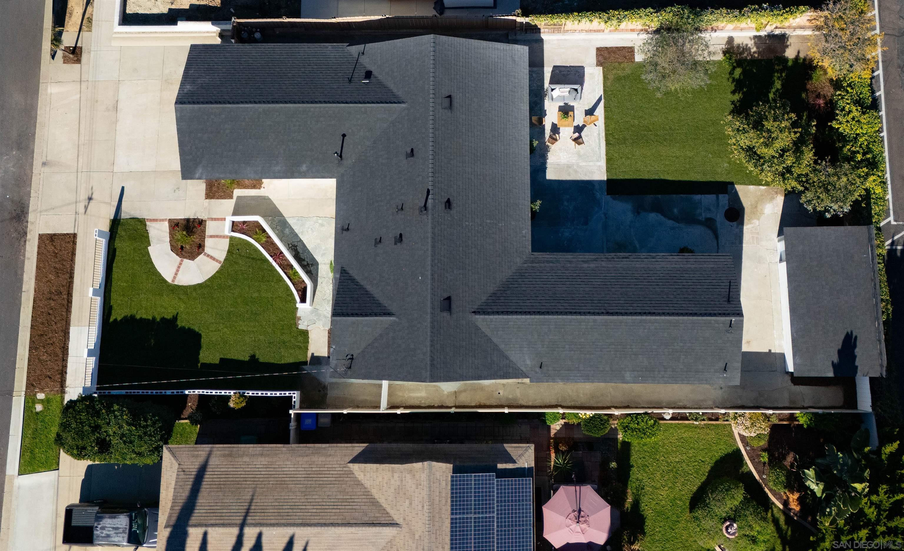 Detail Gallery Image 31 of 34 For 4948  Luna Dr, Oceanside,  CA 92057 - 5 Beds | 3 Baths