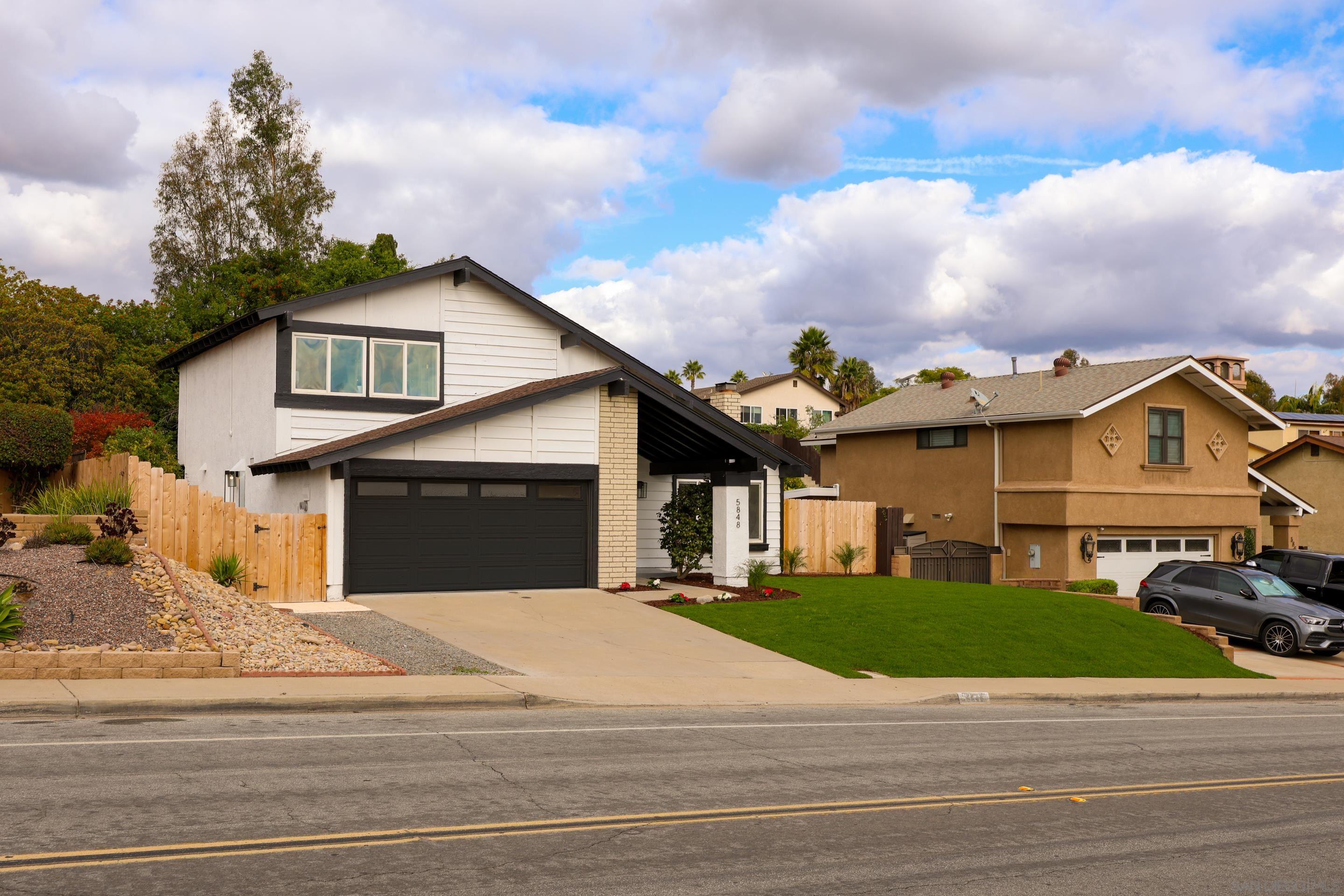 Detail Gallery Image 4 of 55 For 5848  Antigua Blvd, San Diego,  CA 92124 - 4 Beds | 2/1 Baths
