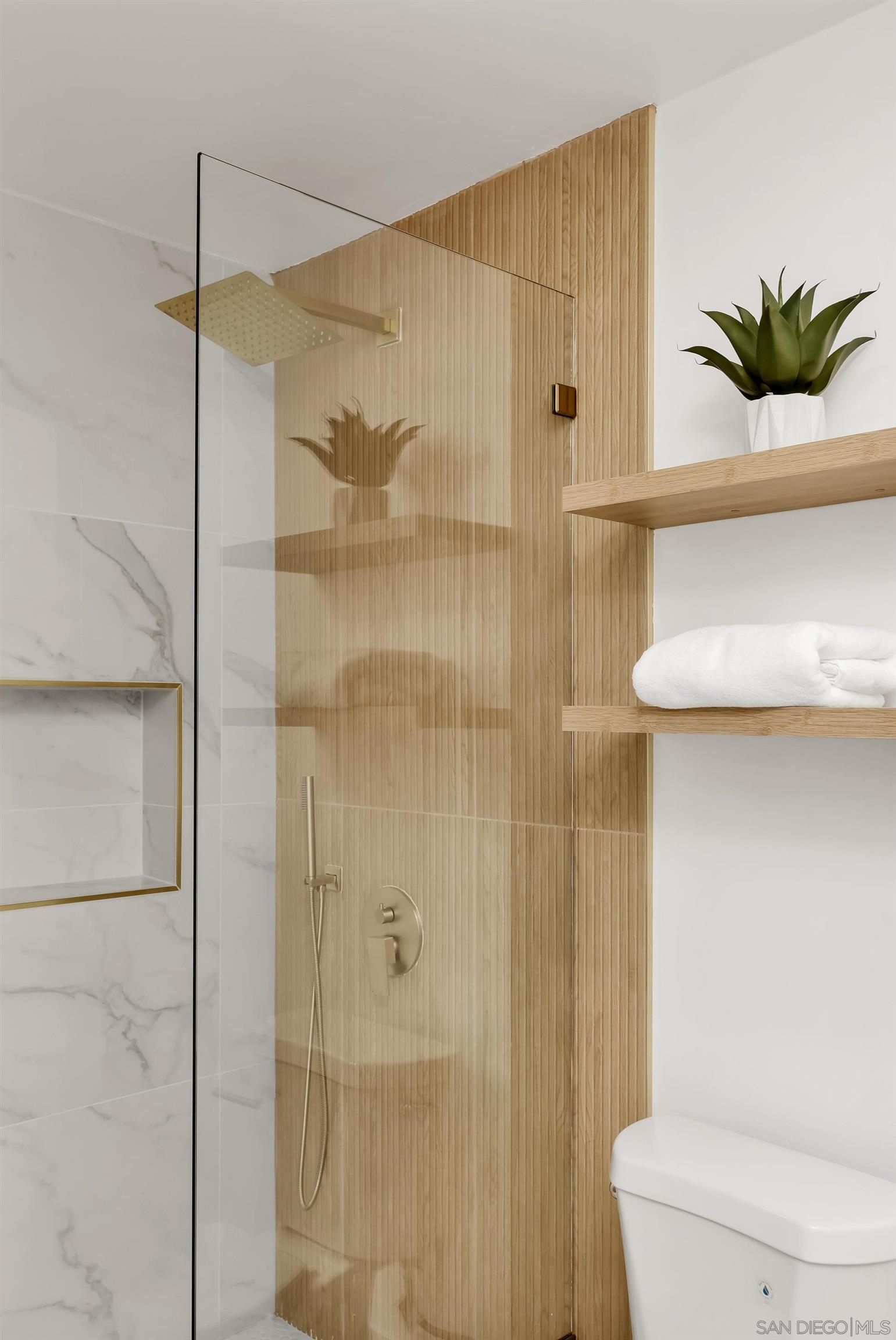 Detail Gallery Image 40 of 55 For 5848  Antigua Blvd, San Diego,  CA 92124 - 4 Beds | 2/1 Baths