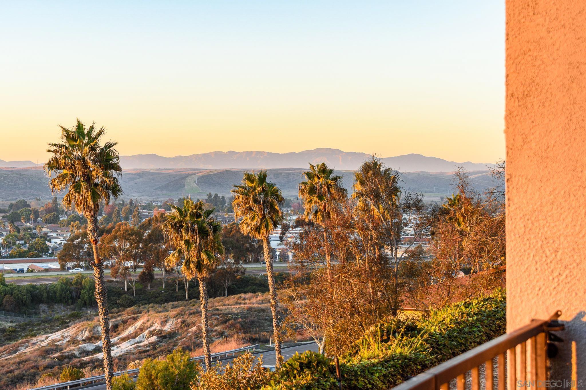 Detail Gallery Image 8 of 26 For 3606  Vista Rey  #9,  Oceanside,  CA 92057 - 2 Beds | 2 Baths