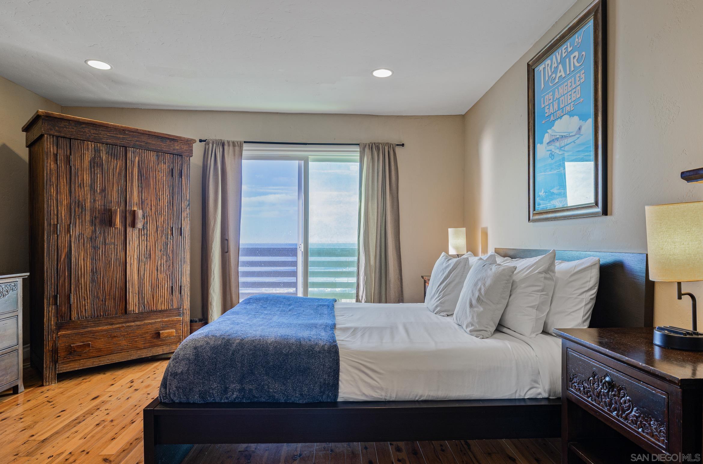 Detail Gallery Image 6 of 6 For 1352-62  Sunset Cliffs Blvd, San Diego,  CA 92107 - – Beds | – Baths