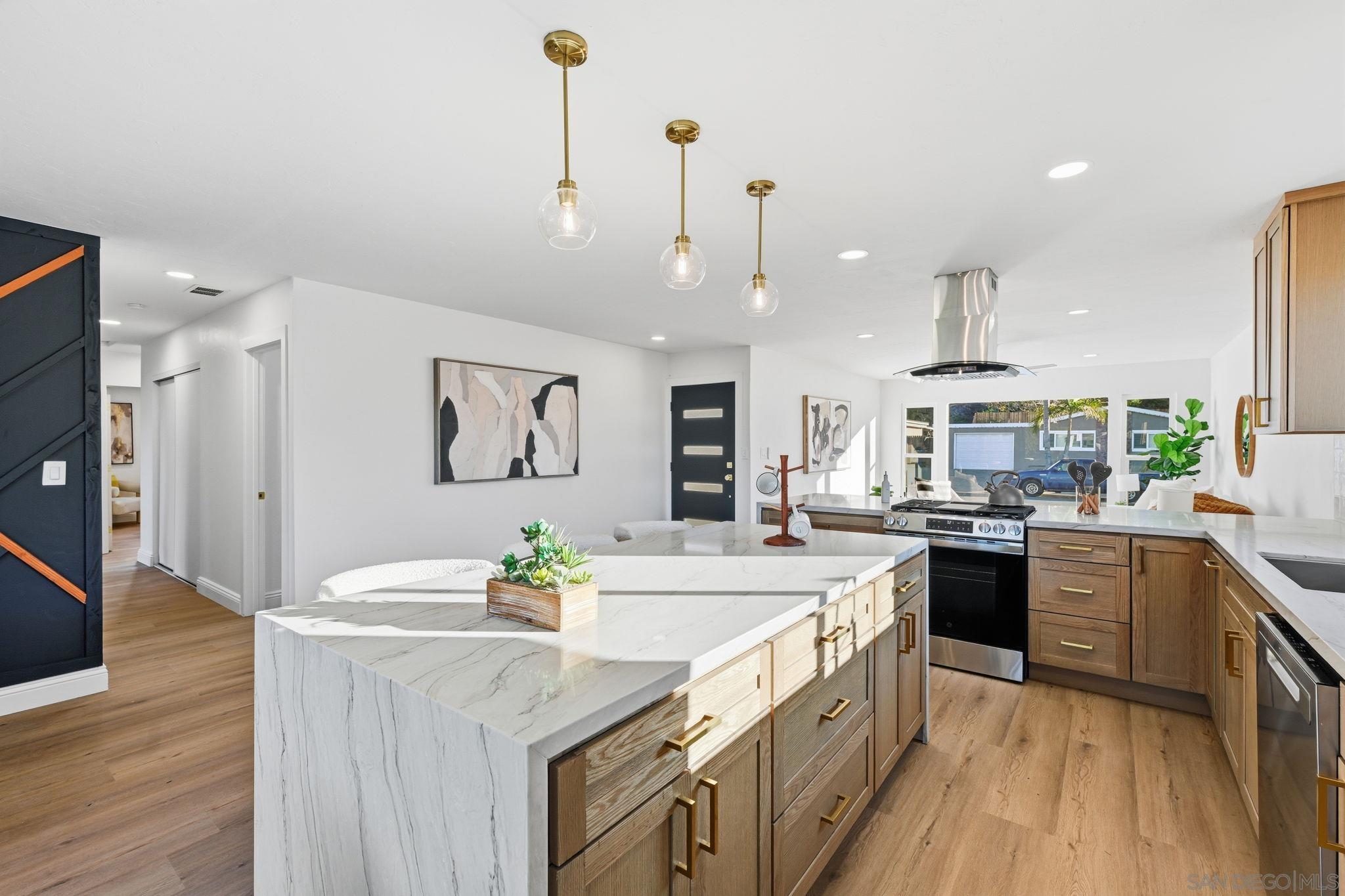 Detail Gallery Image 15 of 42 For 5424  Princess View Pl, San Diego,  CA 92120 - 4 Beds | 2 Baths