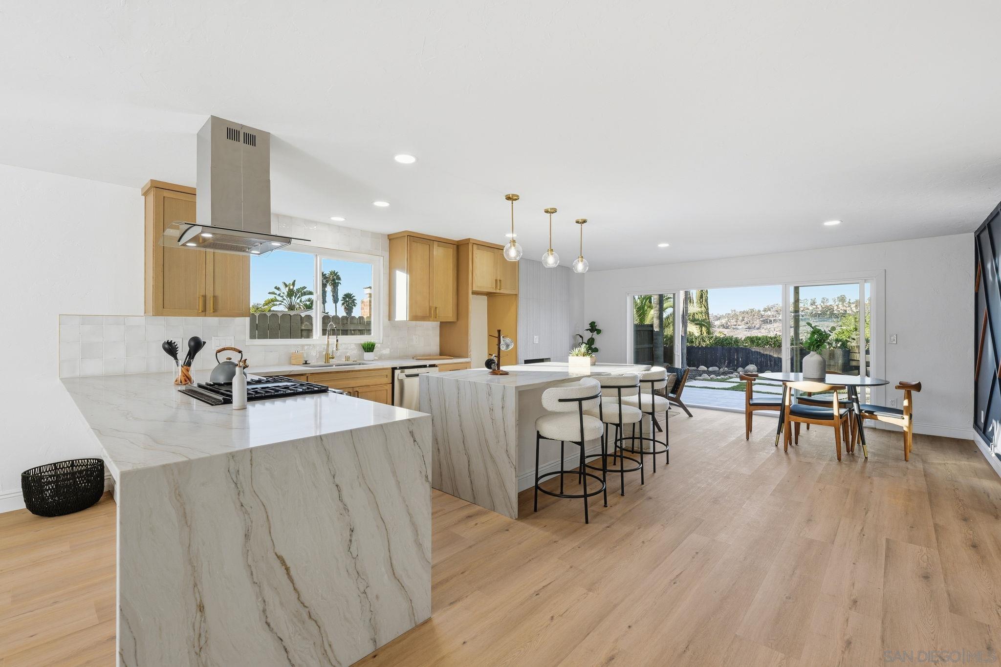 Detail Gallery Image 10 of 42 For 5424  Princess View Pl, San Diego,  CA 92120 - 4 Beds | 2 Baths