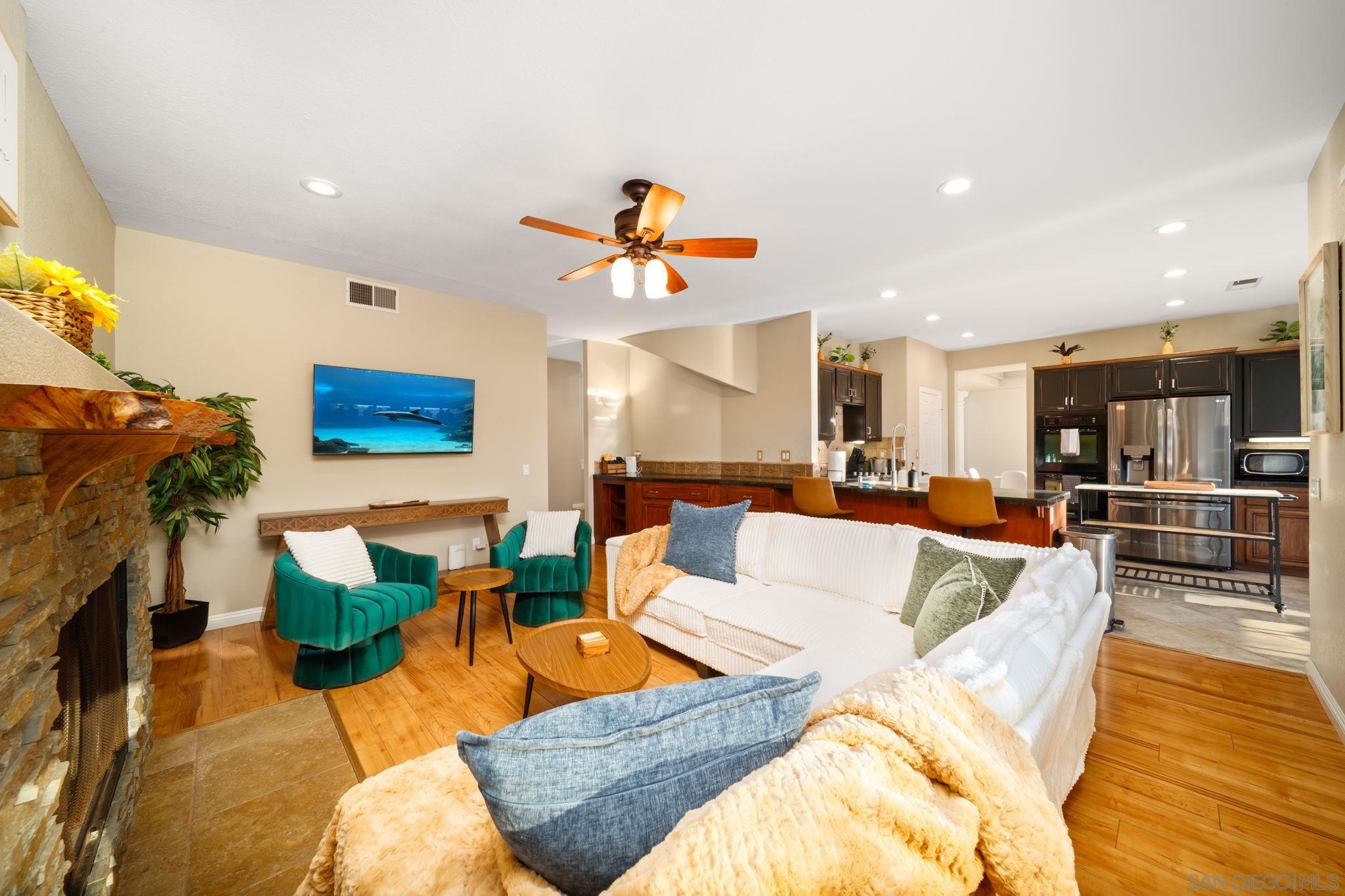 Detail Gallery Image 26 of 52 For 18106  Chieftain Ct, San Diego,  CA 92127 - 4 Beds | 3 Baths