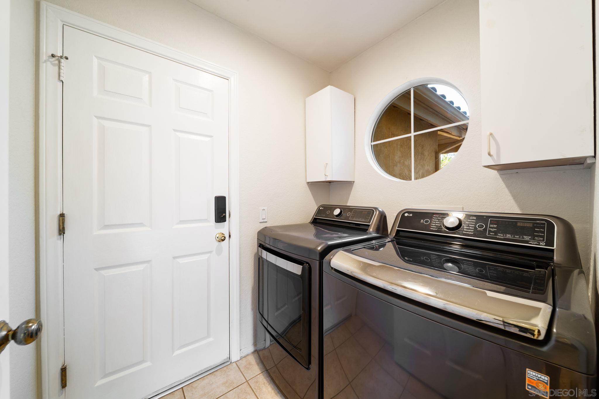 Detail Gallery Image 47 of 52 For 18106  Chieftain Ct, San Diego,  CA 92127 - 4 Beds | 3 Baths