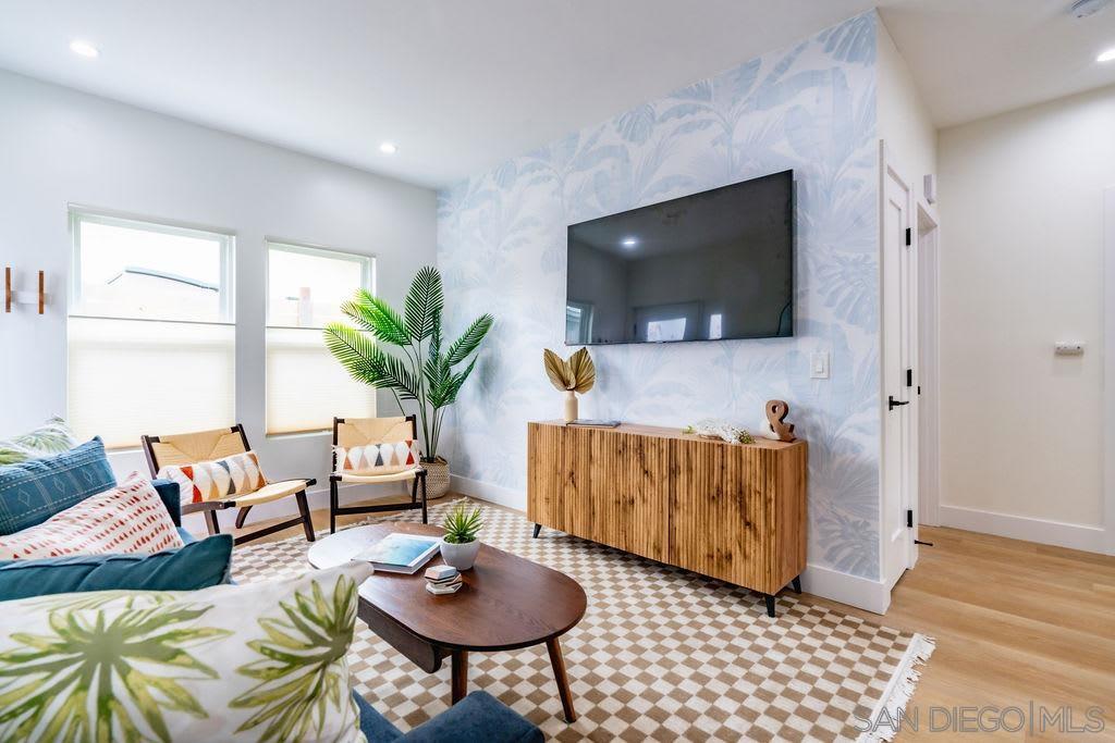 Detail Gallery Image 4 of 23 For 725  Pennsylvania Ave  727-1, San Diego,  CA 92103 - 2 Beds | 1 Baths