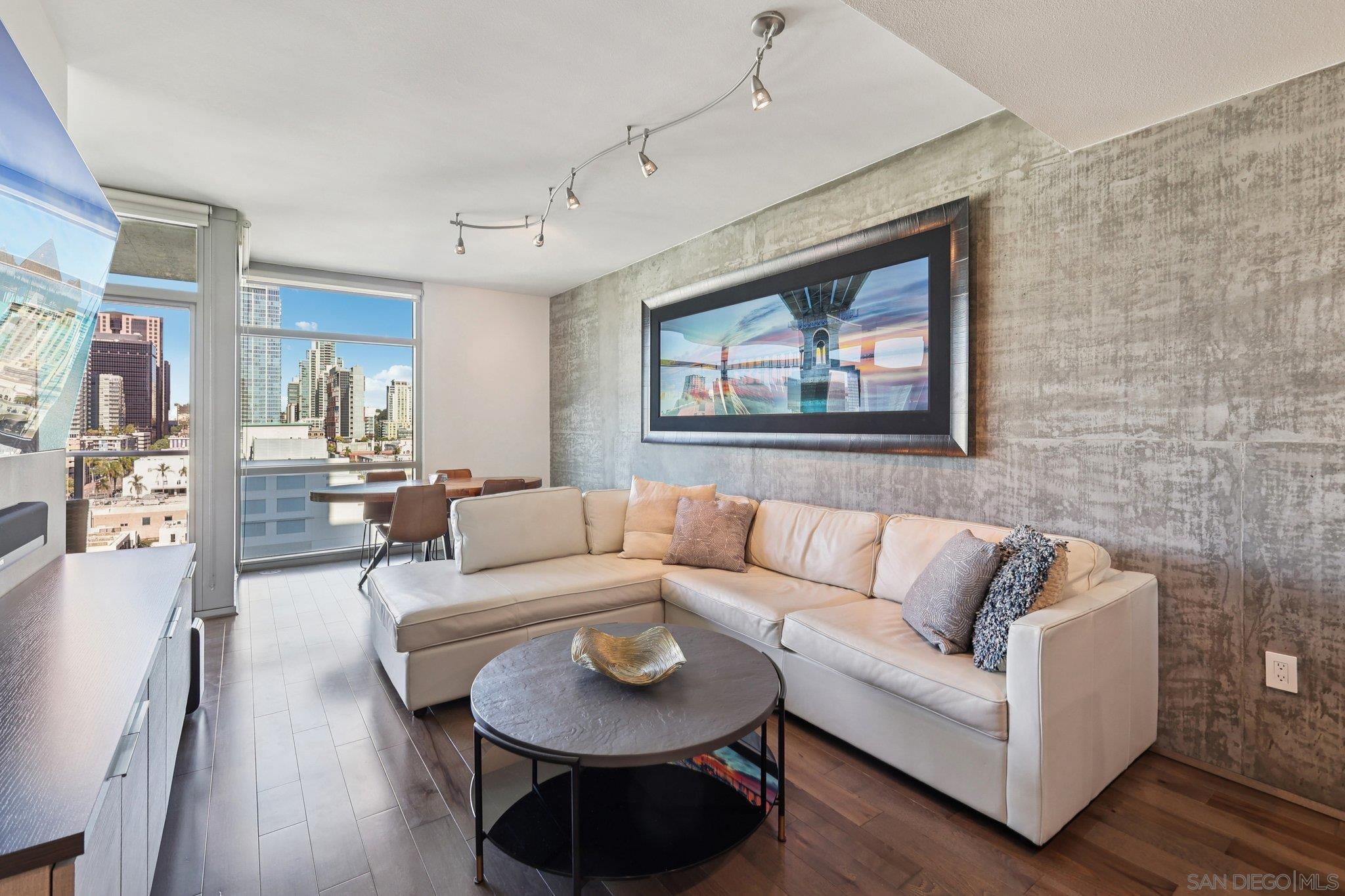 Detail Gallery Image 2 of 50 For 800  the Mark Ln  #1203,  San Diego,  CA 92101 - 1 Beds | 1 Baths