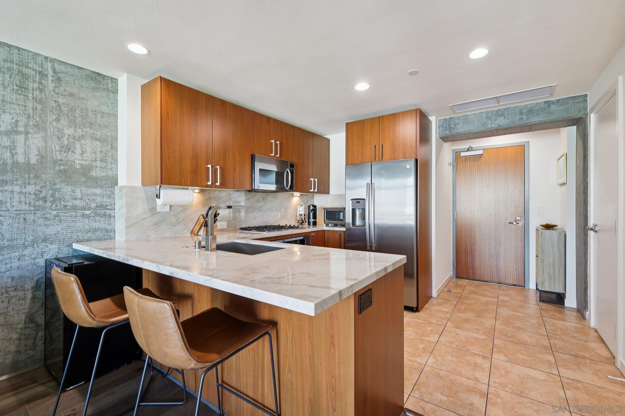 Detail Gallery Image 17 of 50 For 800  the Mark Ln  #1203,  San Diego,  CA 92101 - 1 Beds | 1 Baths