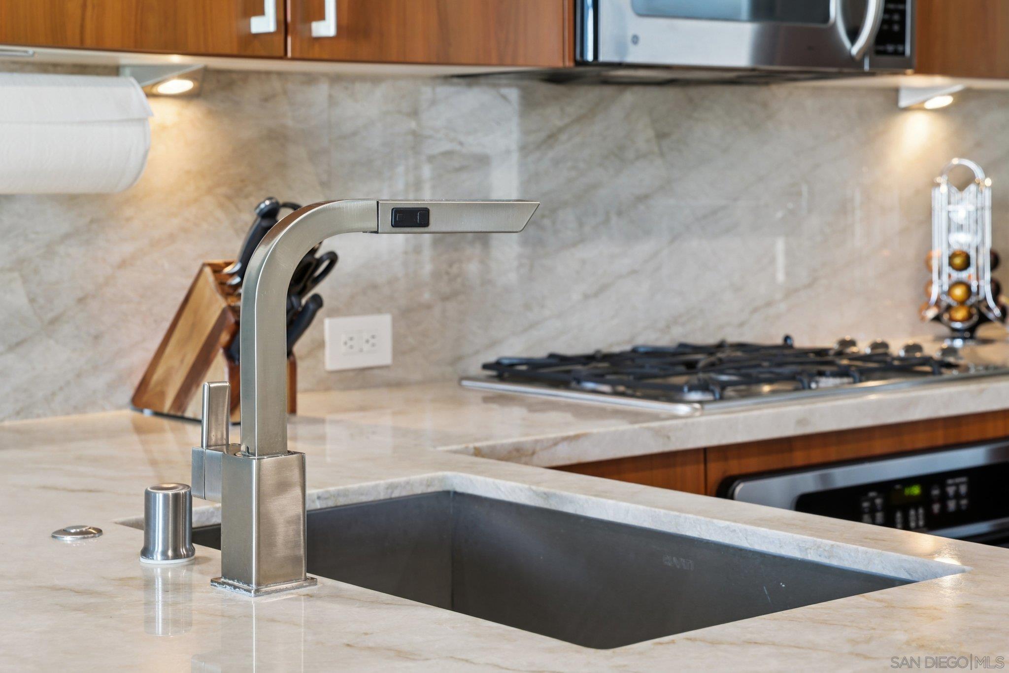 Detail Gallery Image 21 of 50 For 800  the Mark Ln  #1203,  San Diego,  CA 92101 - 1 Beds | 1 Baths