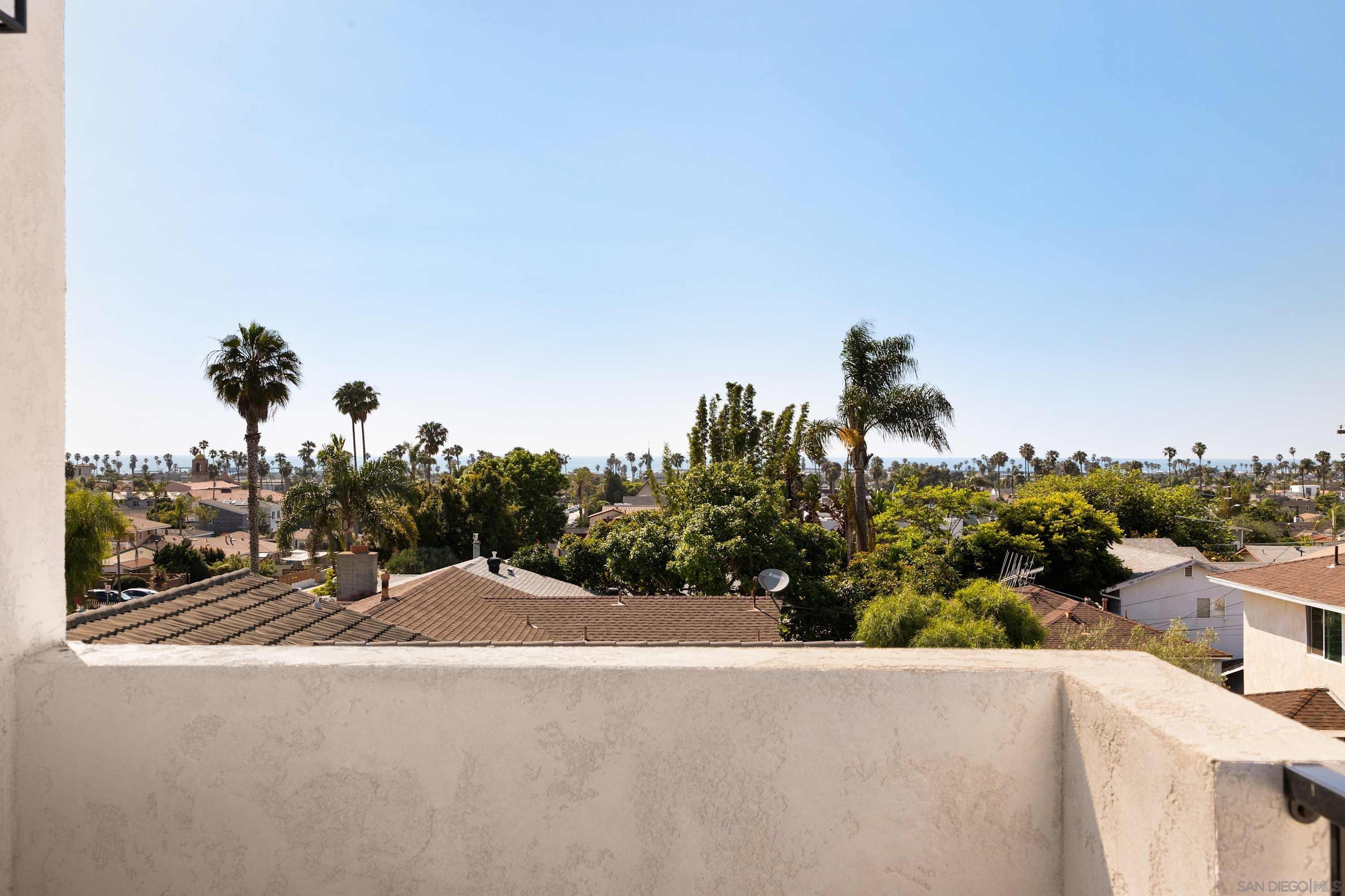 Detail Gallery Image 16 of 29 For 4614  Cape May Ave, San Diego,  CA 92107 - 3 Beds | 3 Baths