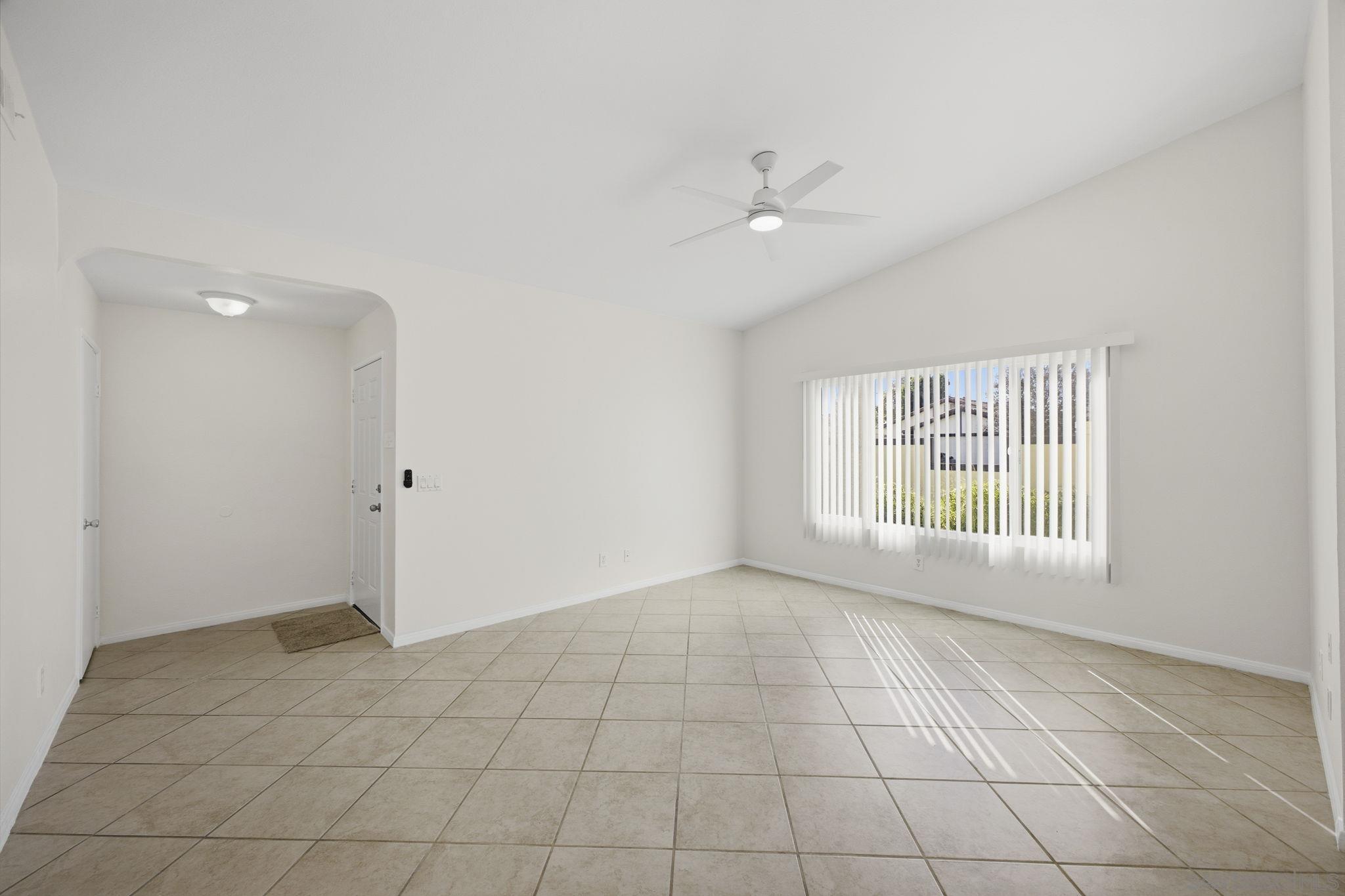 Detail Gallery Image 30 of 38 For 242  Manzanita Dr, Oceanside,  CA 92057 - 3 Beds | 2 Baths