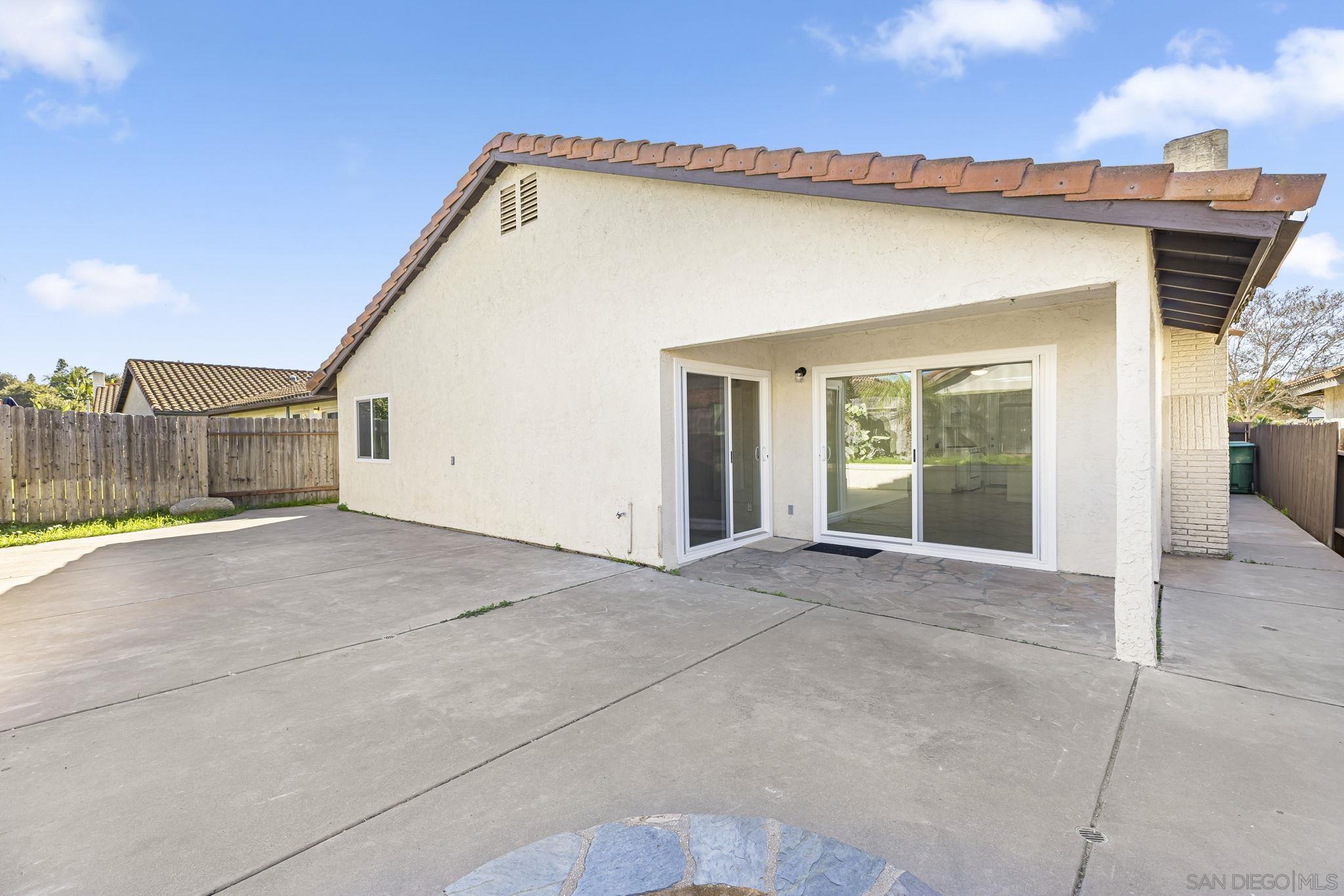 Detail Gallery Image 37 of 38 For 242  Manzanita Dr, Oceanside,  CA 92057 - 3 Beds | 2 Baths