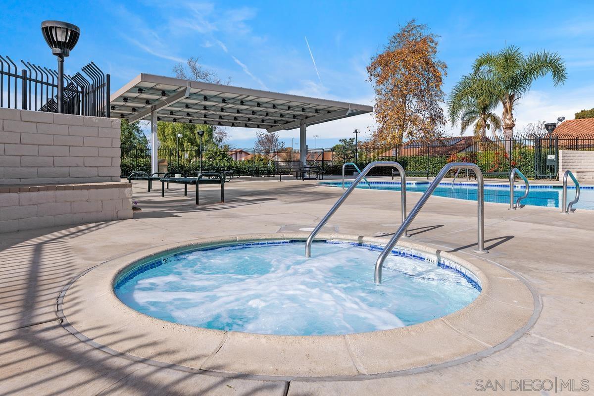 Detail Gallery Image 41 of 51 For 242  Manzanita Dr, Oceanside,  CA 92057 - 3 Beds | 2 Baths