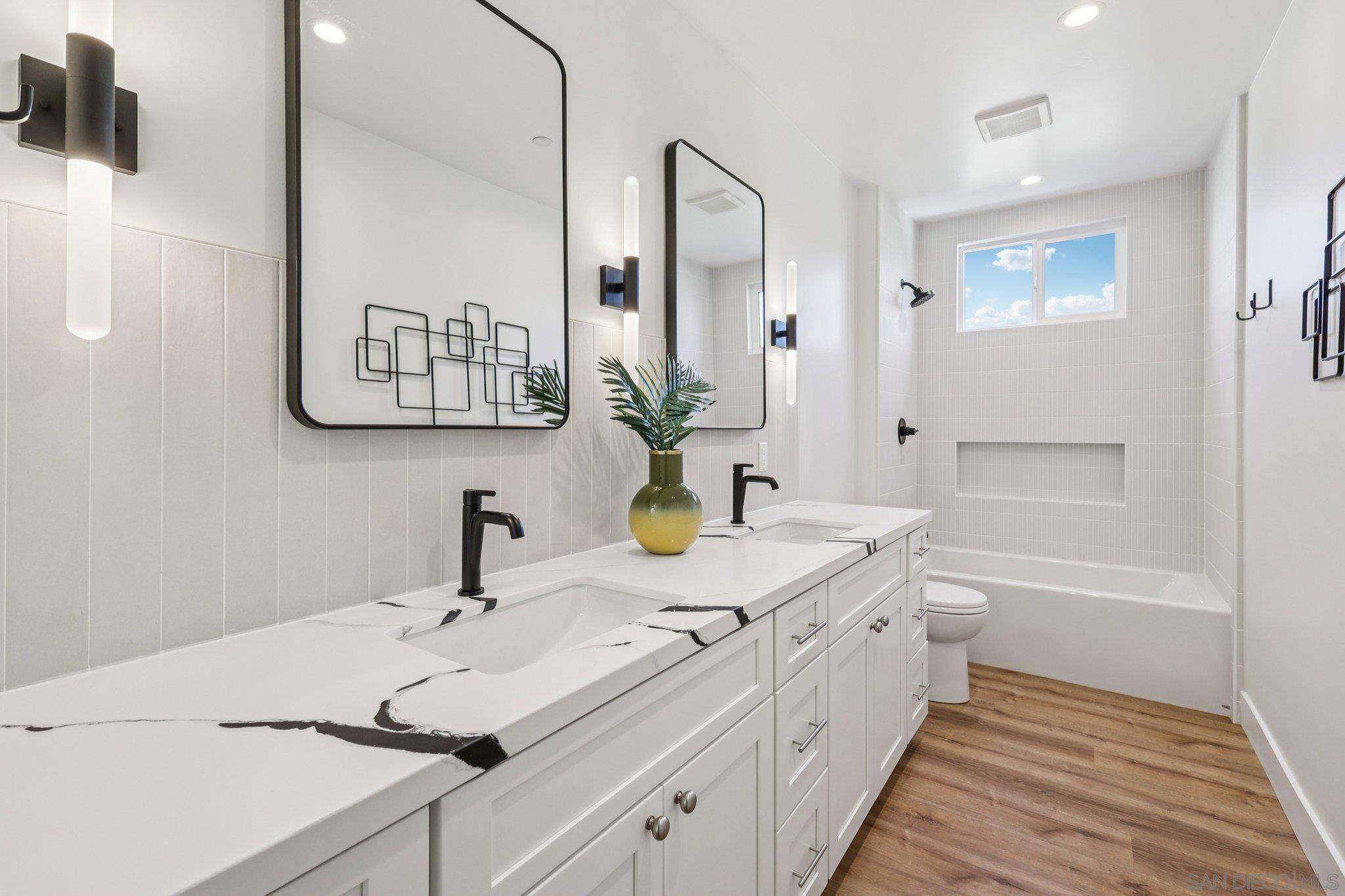 Detail Gallery Image 30 of 54 For 1860  Illion, San Diego,  CA 92110 - 4 Beds | 3/1 Baths