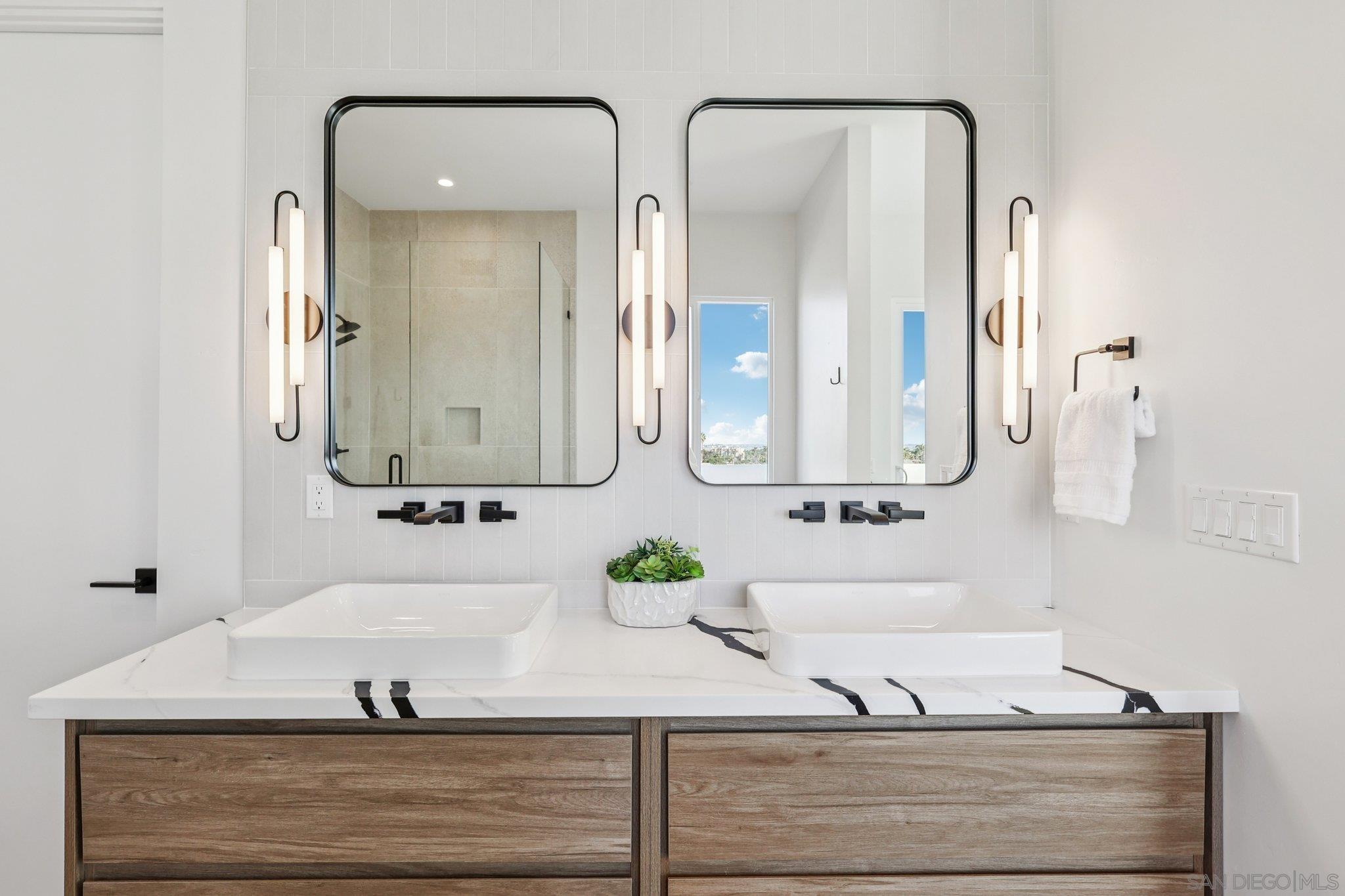 Detail Gallery Image 36 of 54 For 1860  Illion, San Diego,  CA 92110 - 4 Beds | 3/1 Baths