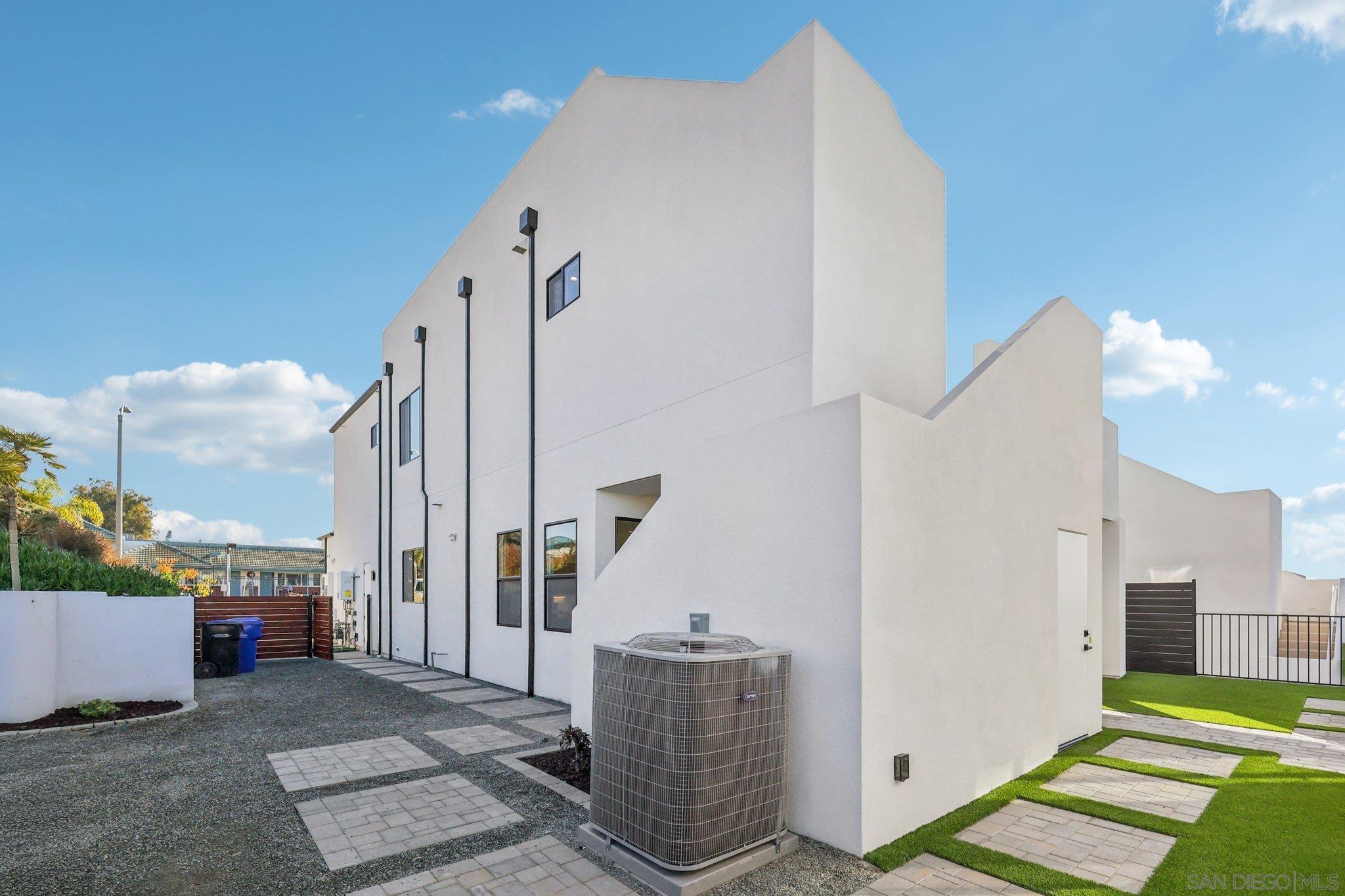 Detail Gallery Image 47 of 54 For 1860  Illion, San Diego,  CA 92110 - 4 Beds | 3/1 Baths