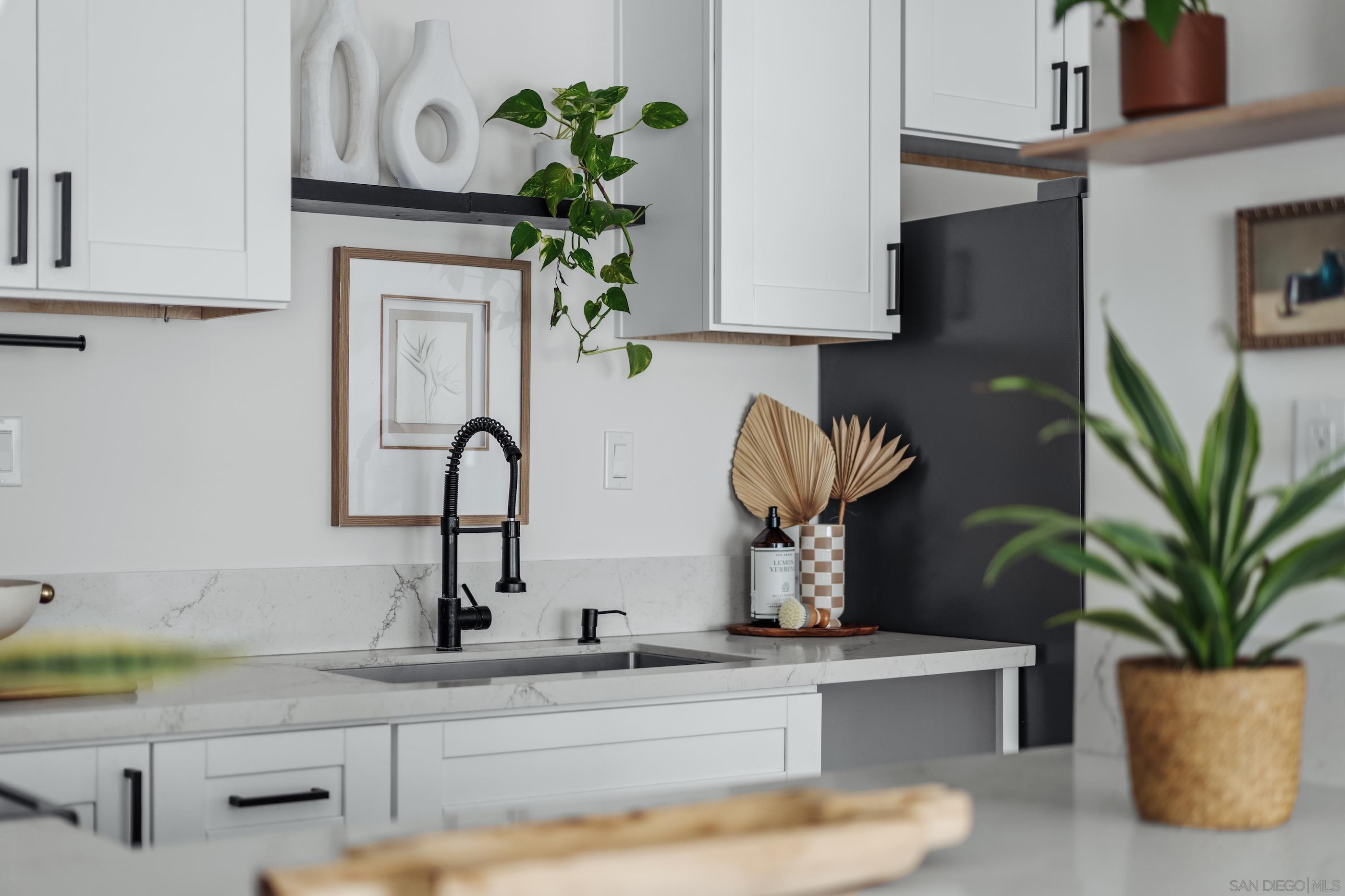 Detail Gallery Image 12 of 26 For 6851  Alvarado Rd  #21,  San Diego,  CA 92120 - 2 Beds | 2 Baths