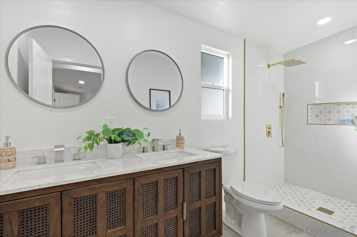 Detail Gallery Image 10 of 18 For 4970  Mable Way, San Diego,  CA 92117 - 4 Beds | 2 Baths