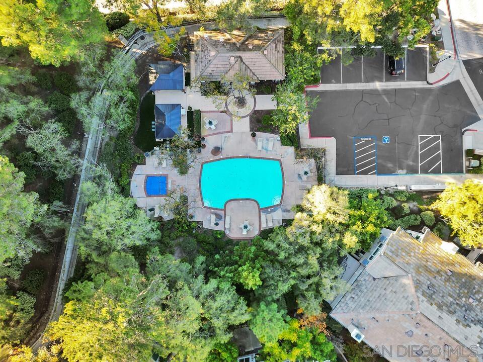 Detail Gallery Image 34 of 35 For 12035  World Trade Dr  #3,  San Diego,  CA 92128 - 3 Beds | 3 Baths