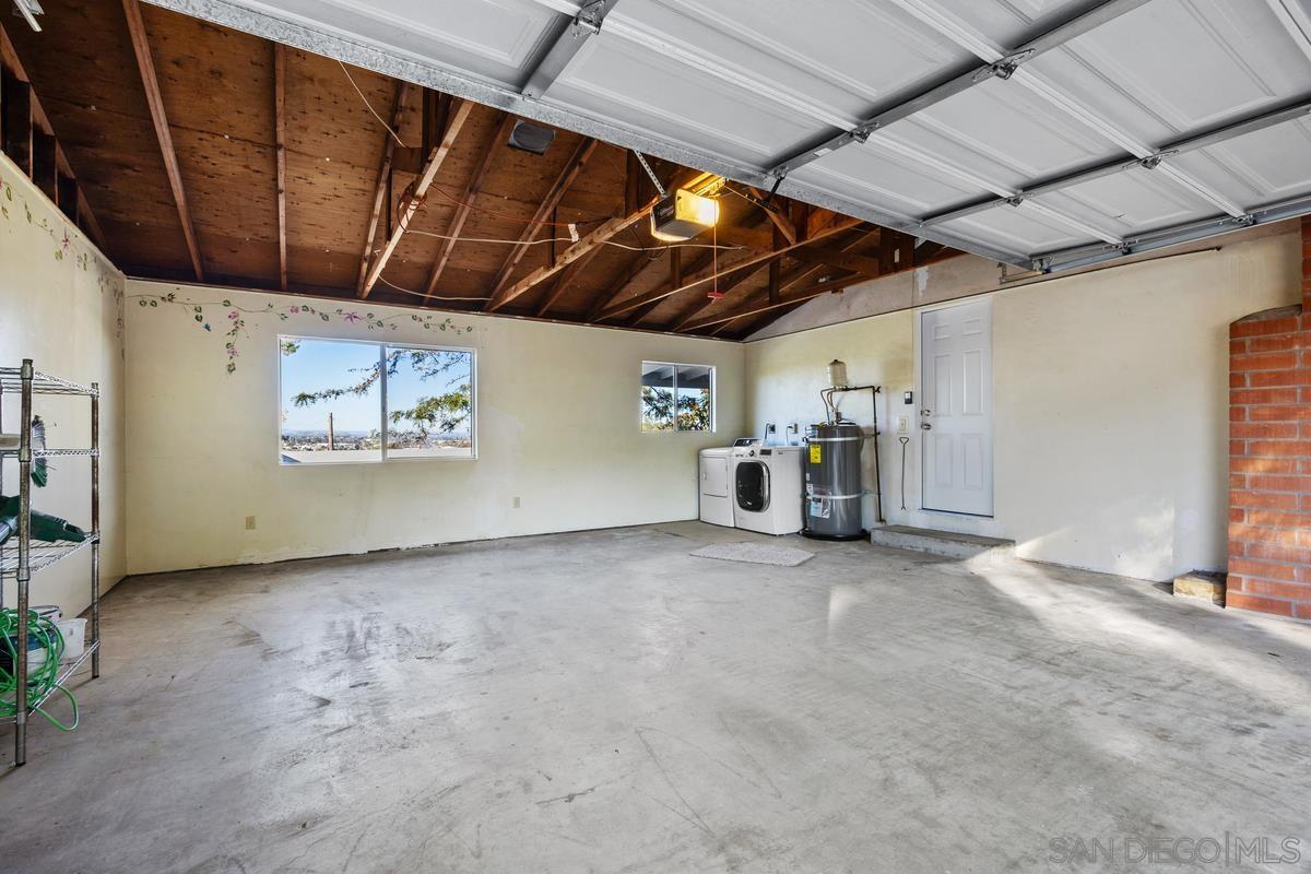 Detail Gallery Image 34 of 40 For 601  Corona Ct, Vista,  CA 92081 - 4 Beds | 2 Baths