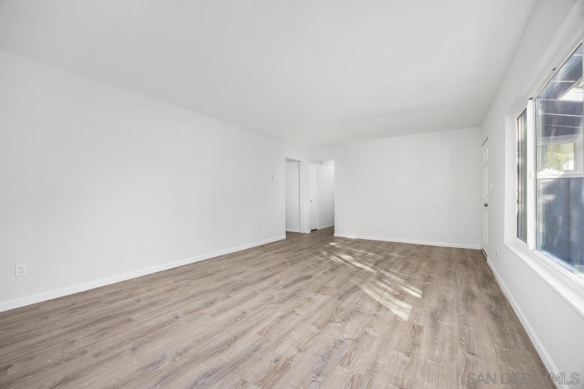 Detail Gallery Image 5 of 40 For 601  Corona Ct, Vista,  CA 92081 - 4 Beds | 2 Baths