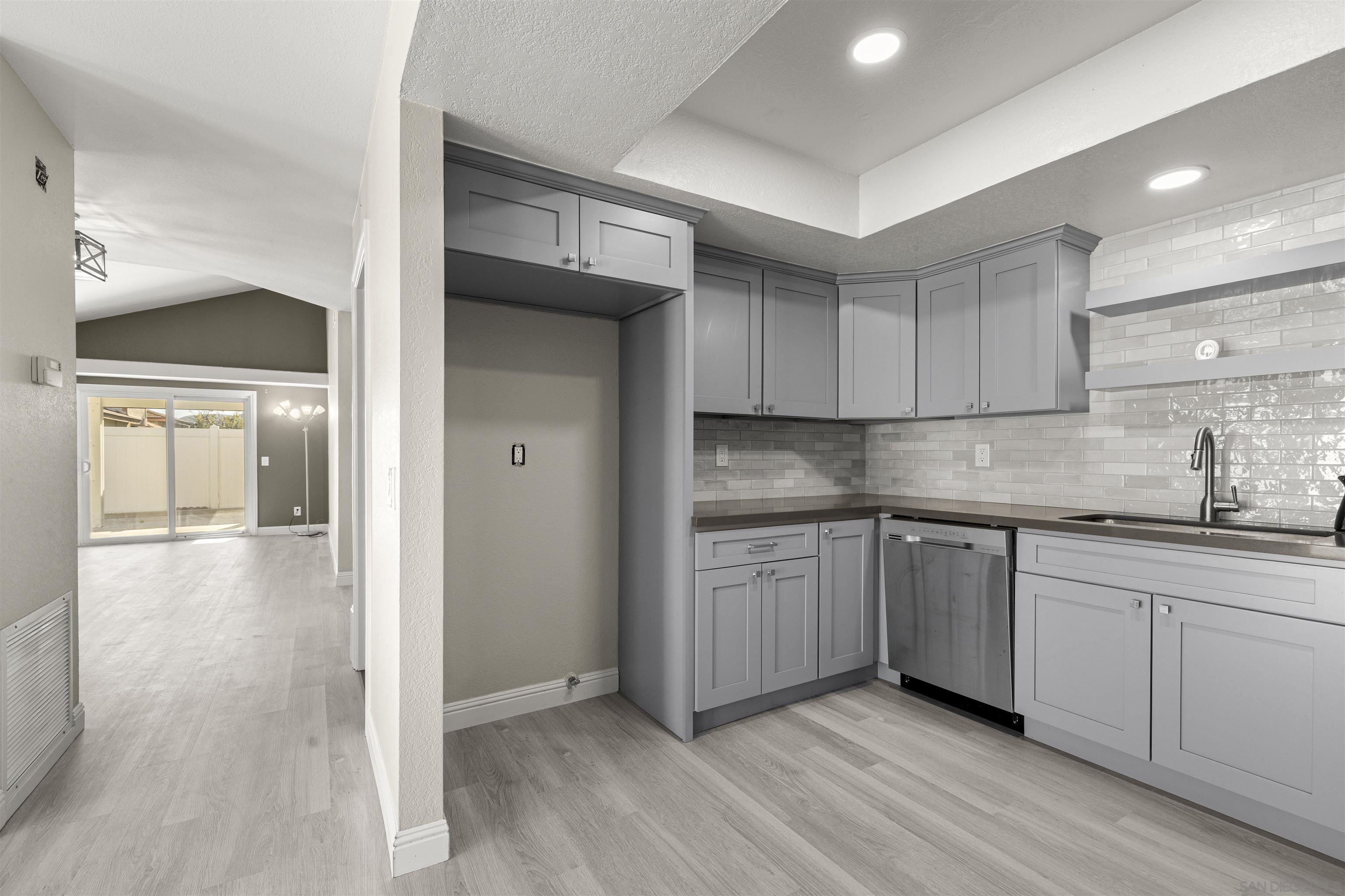 Detail Gallery Image 4 of 28 For 4561  Brookview Ct, Chino Hills,  CA 91709 - 3 Beds | 1/1 Baths