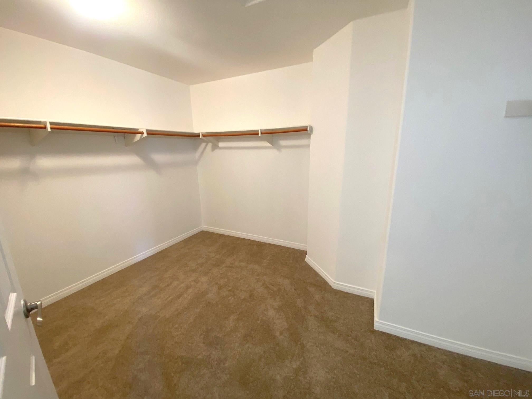 Detail Gallery Image 14 of 20 For 5517  Rabbit Ridge Road, San Diego,  CA 92130 - 5 Beds | 3 Baths