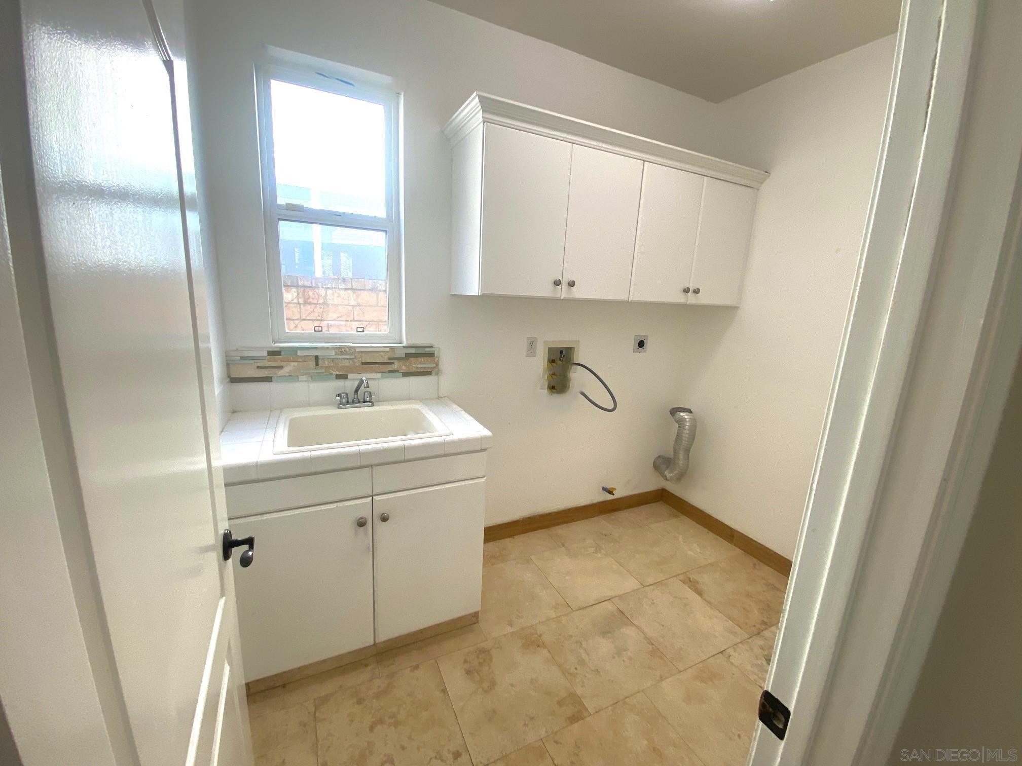 Detail Gallery Image 20 of 20 For 5517  Rabbit Ridge Road, San Diego,  CA 92130 - 5 Beds | 3 Baths