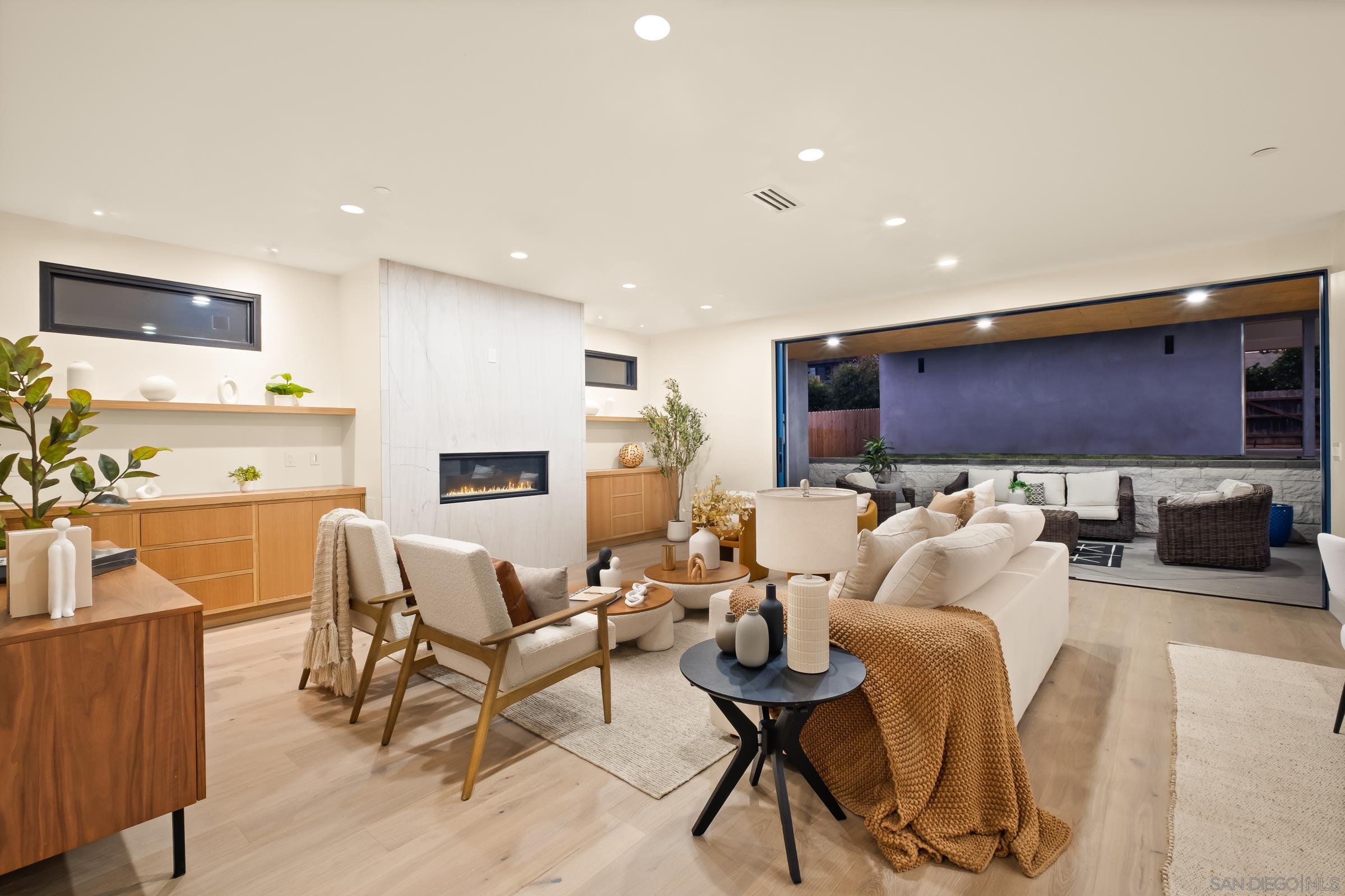 Detail Gallery Image 13 of 67 For 1531-33  Lieta St, San Diego,  CA 92110 - 6 Beds | 5 Baths