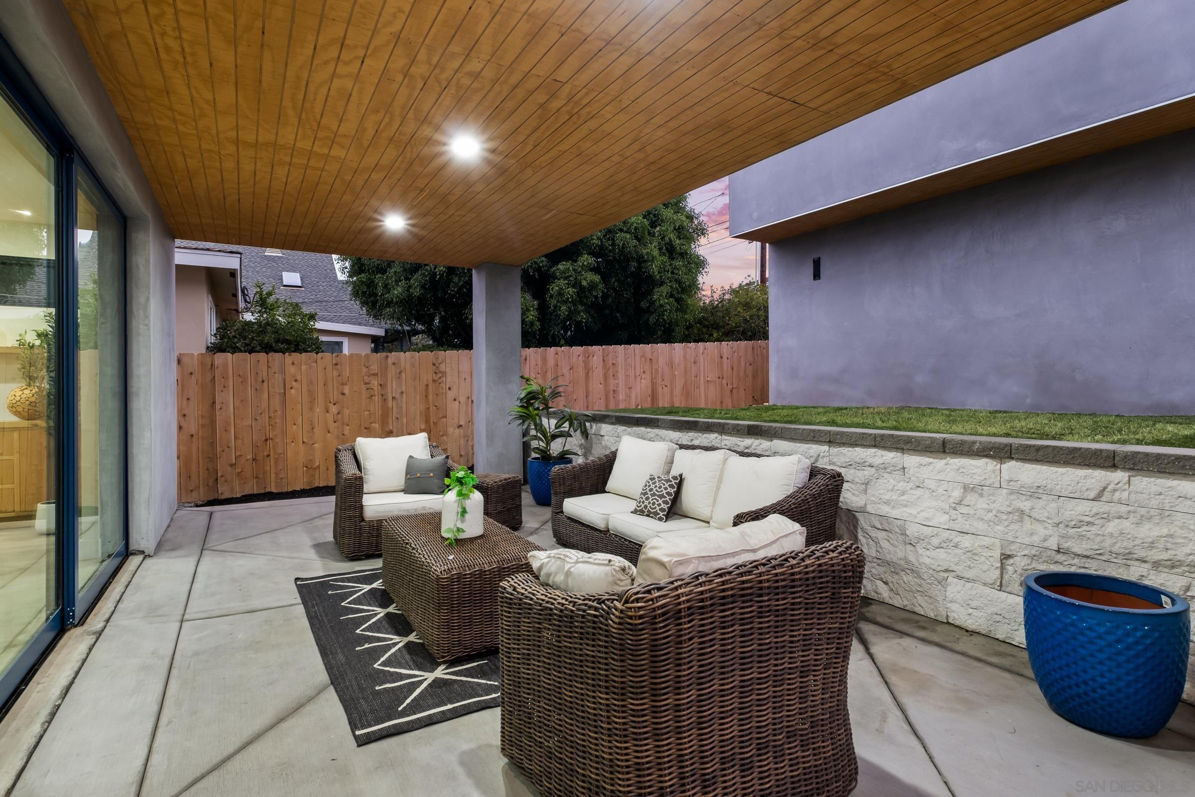 Detail Gallery Image 16 of 67 For 1531-33  Lieta St, San Diego,  CA 92110 - 6 Beds | 5 Baths