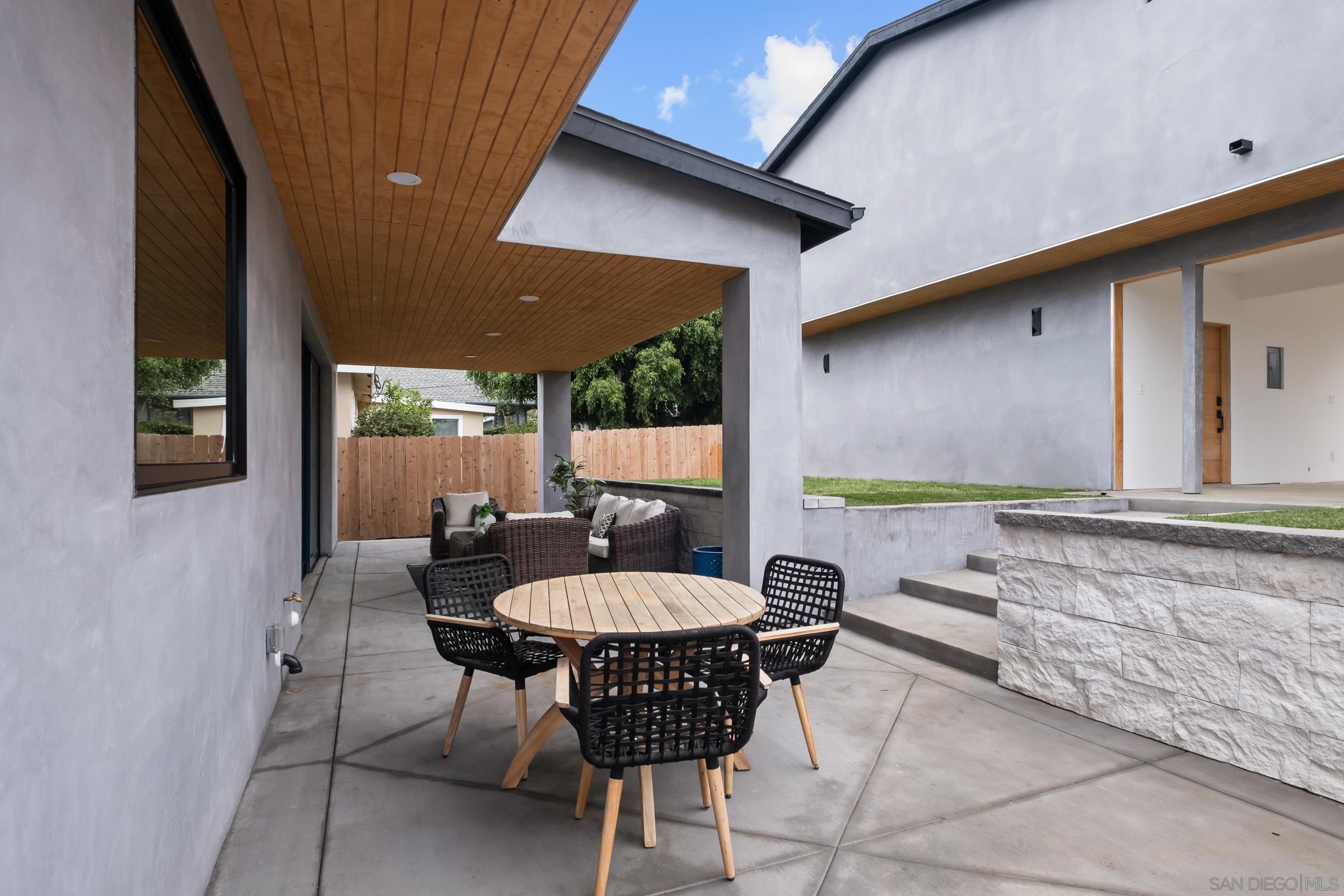 Detail Gallery Image 53 of 67 For 1531-33  Lieta St, San Diego,  CA 92110 - 6 Beds | 5 Baths